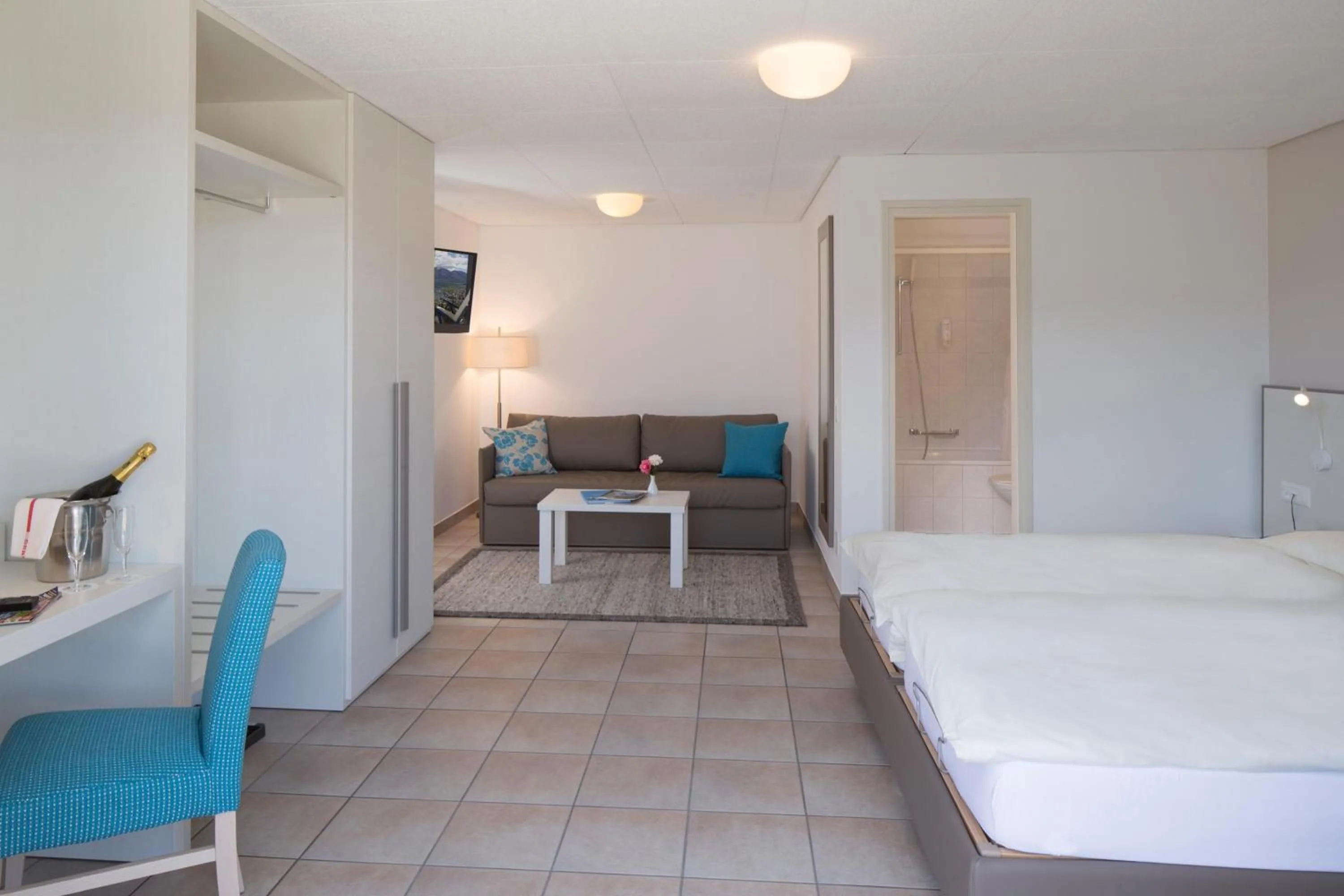 Photo of the whole room, Bed in Hotel Stella SA