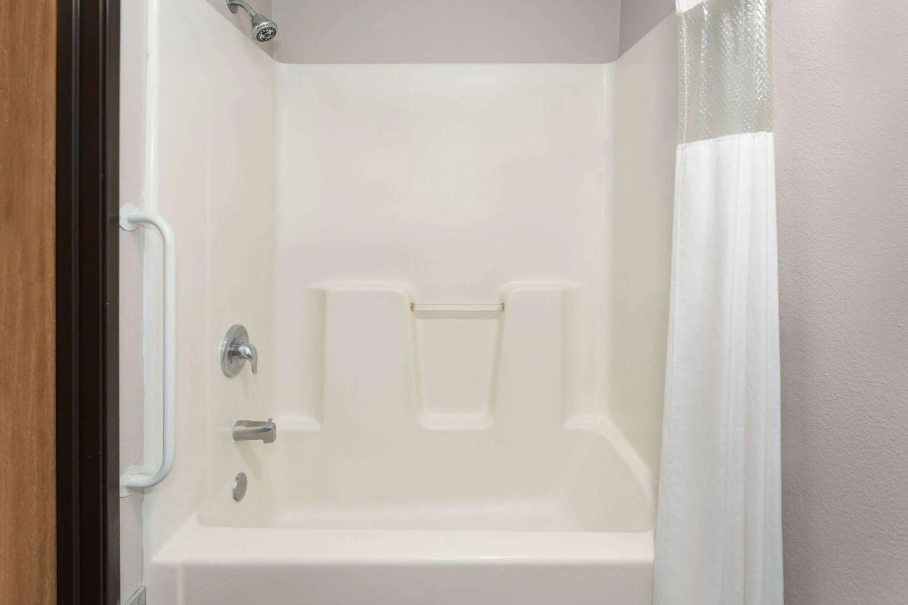 Bathroom in Days Inn by Wyndham Ogallala