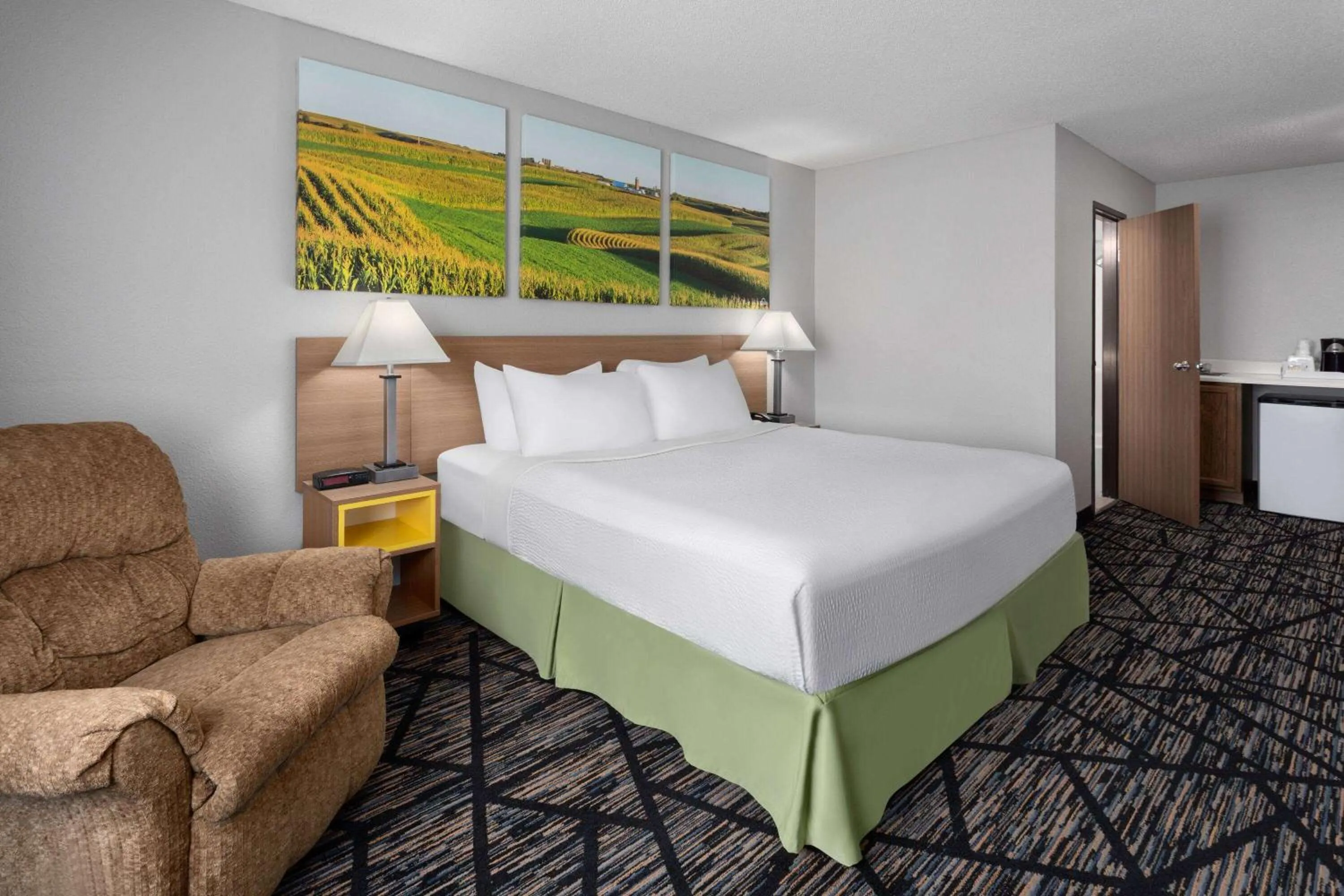 Bed in Days Inn by Wyndham Ogallala