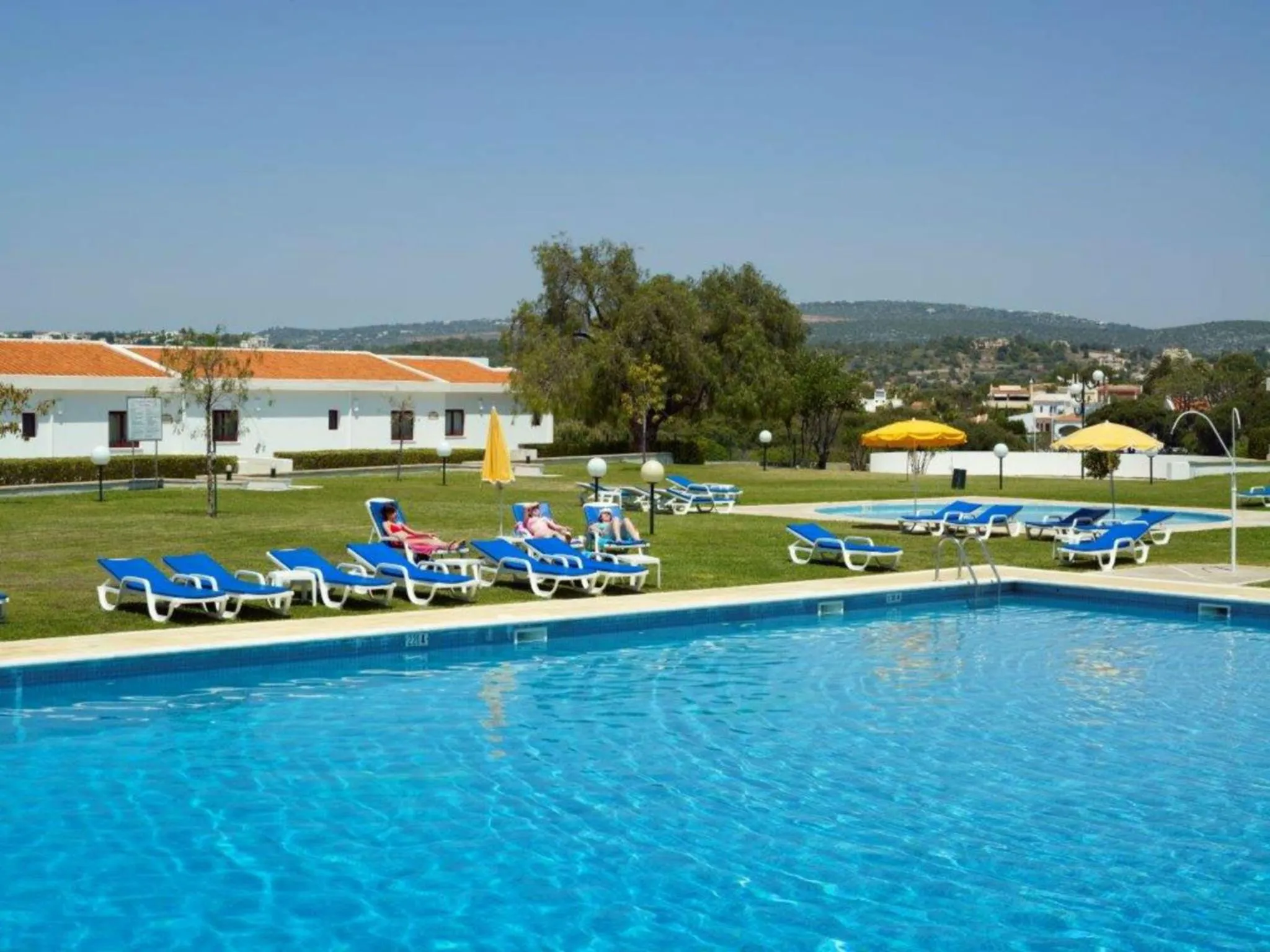 Swimming pool in Hotel Apartamento Do Golfe