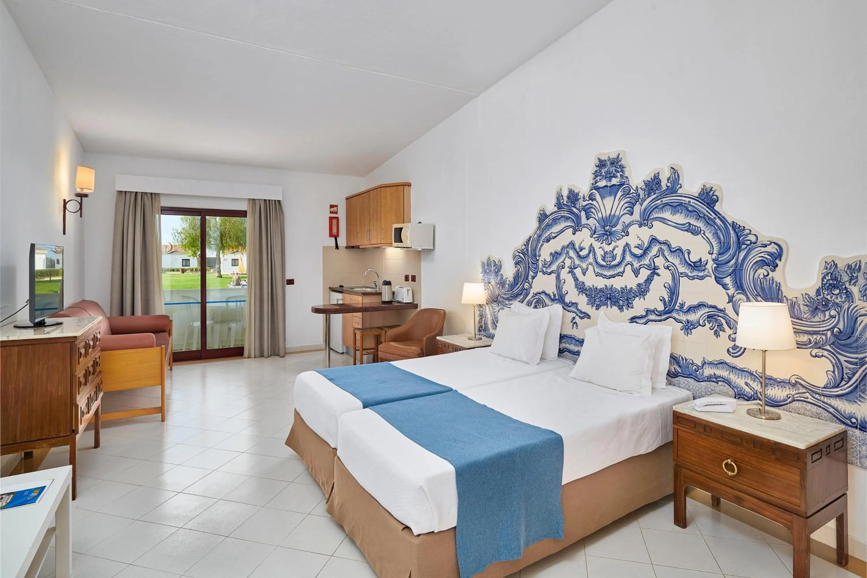 Bedroom, Bed in Hotel Apartamento Do Golfe