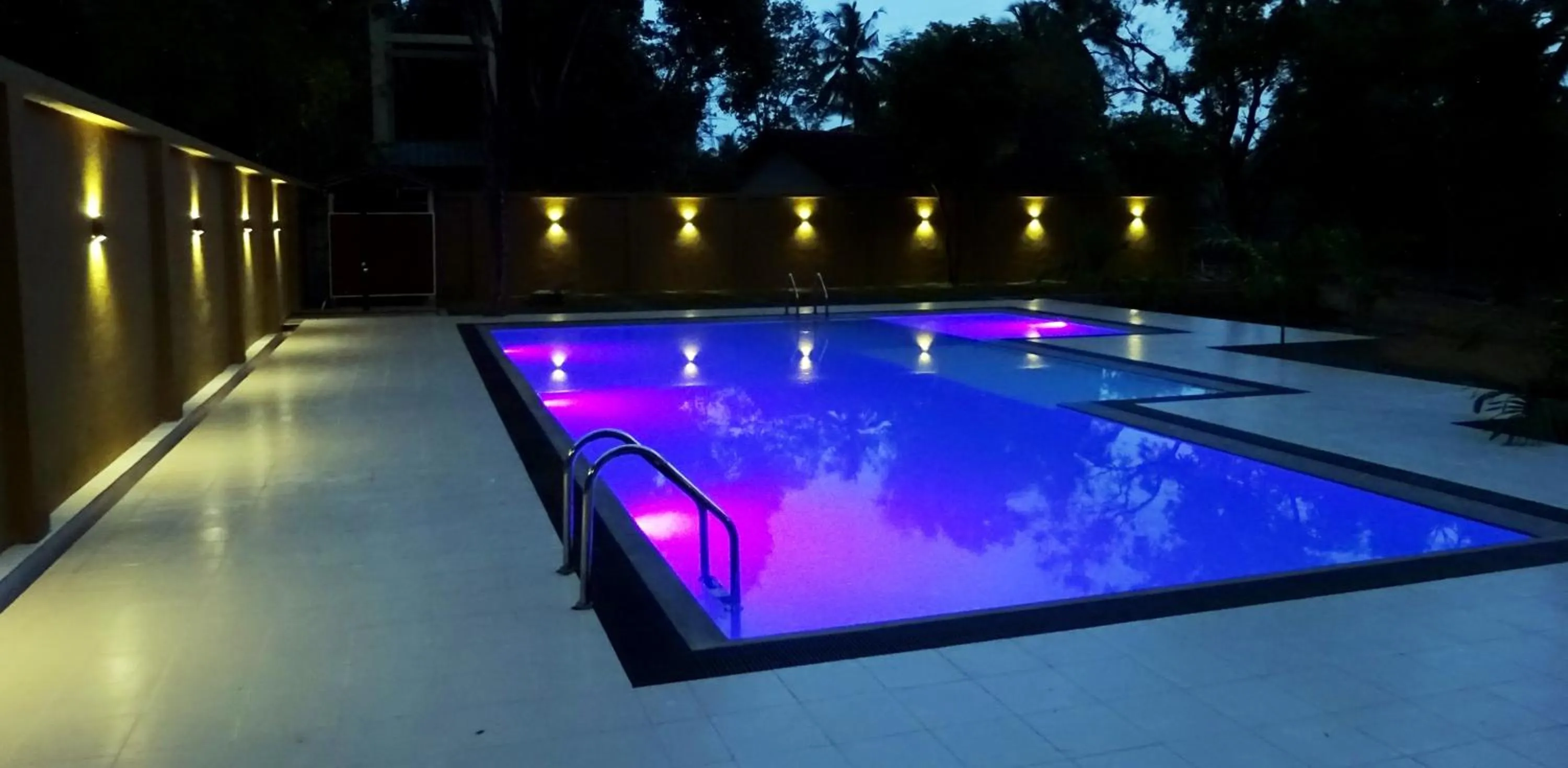 Pool view in Athkandura Hotel