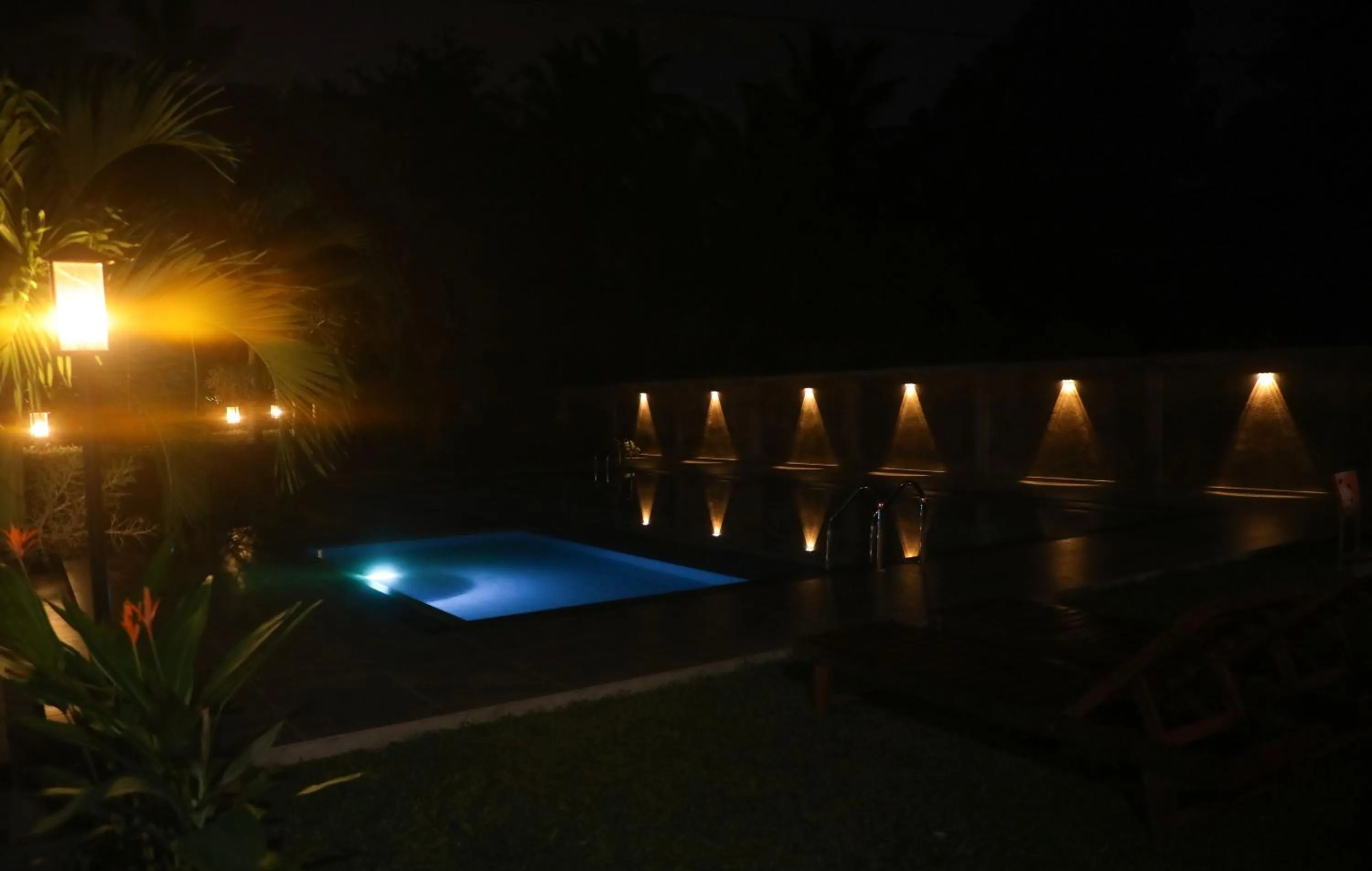 Night in Athkandura Hotel