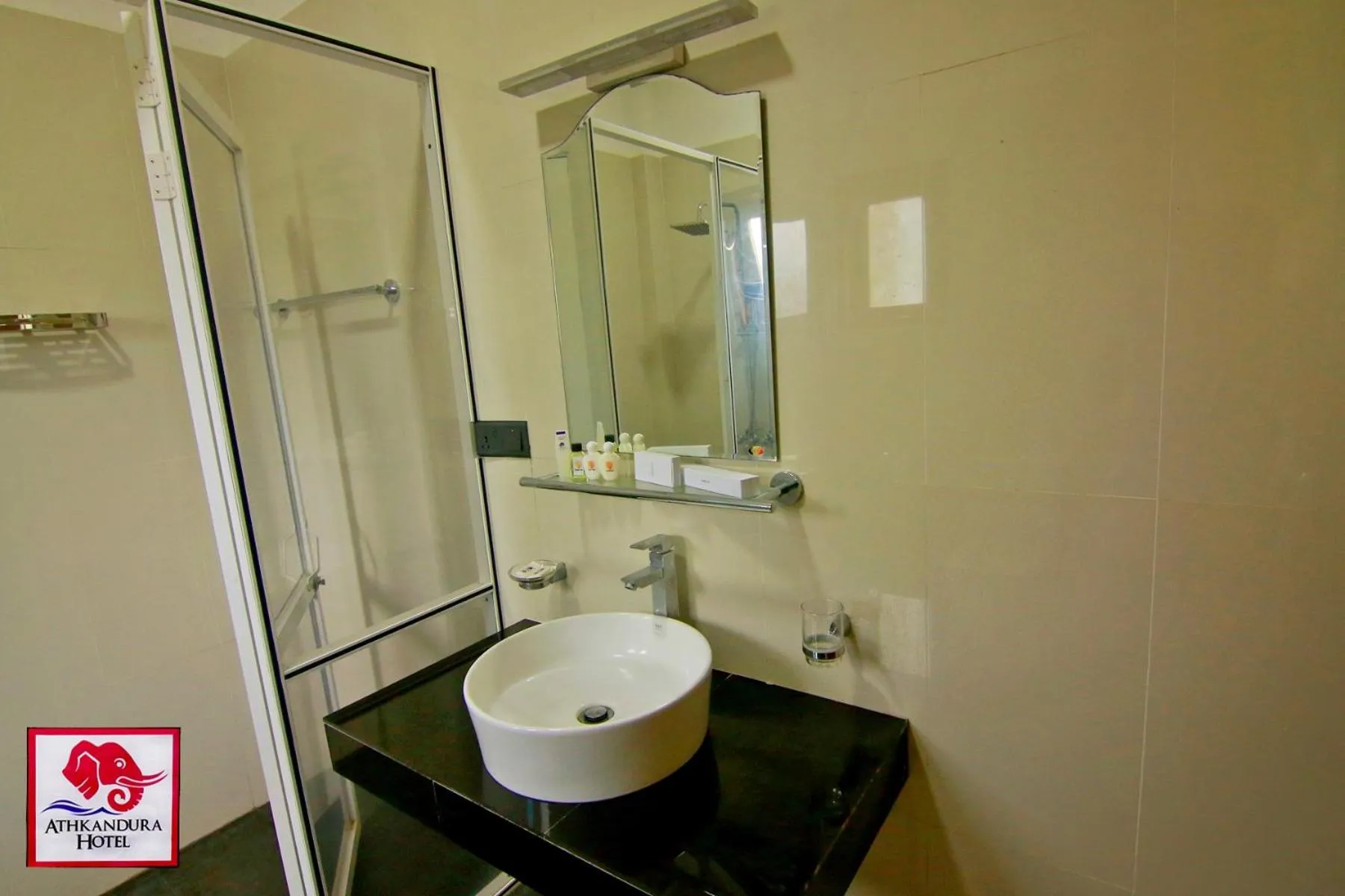Bathroom in Athkandura Hotel