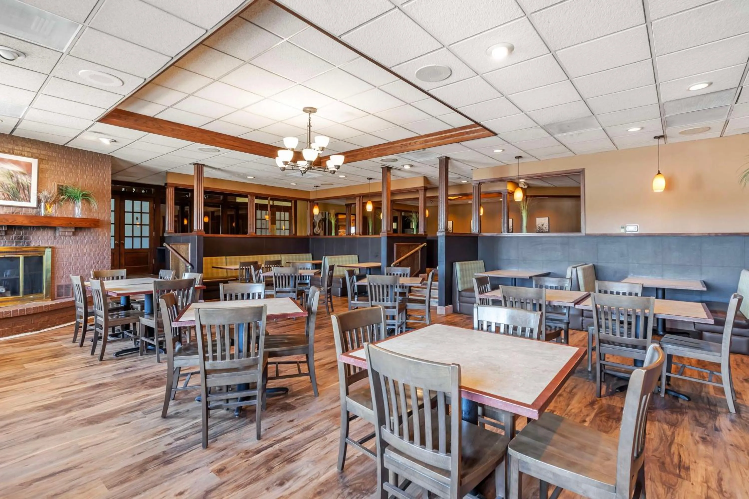 Breakfast in Best Western Plus Steeplegate Inn