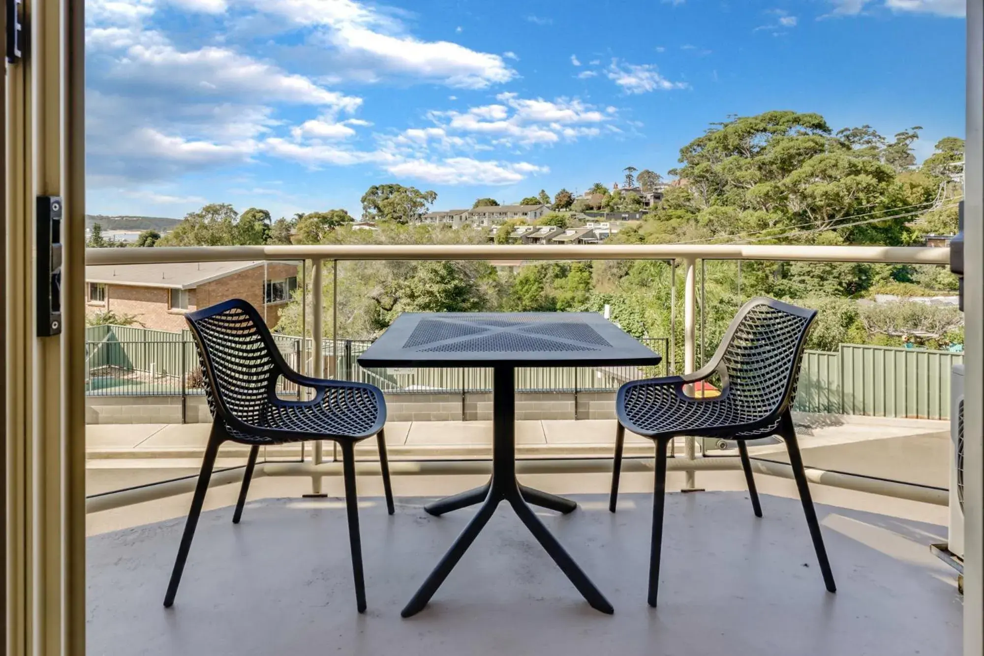 Private Balcony Suite (Ground Floor) in Sapphire Waters Motor Inn Private Balcony Suite (Ground Floor) in Sapphire Waters Motor Inn