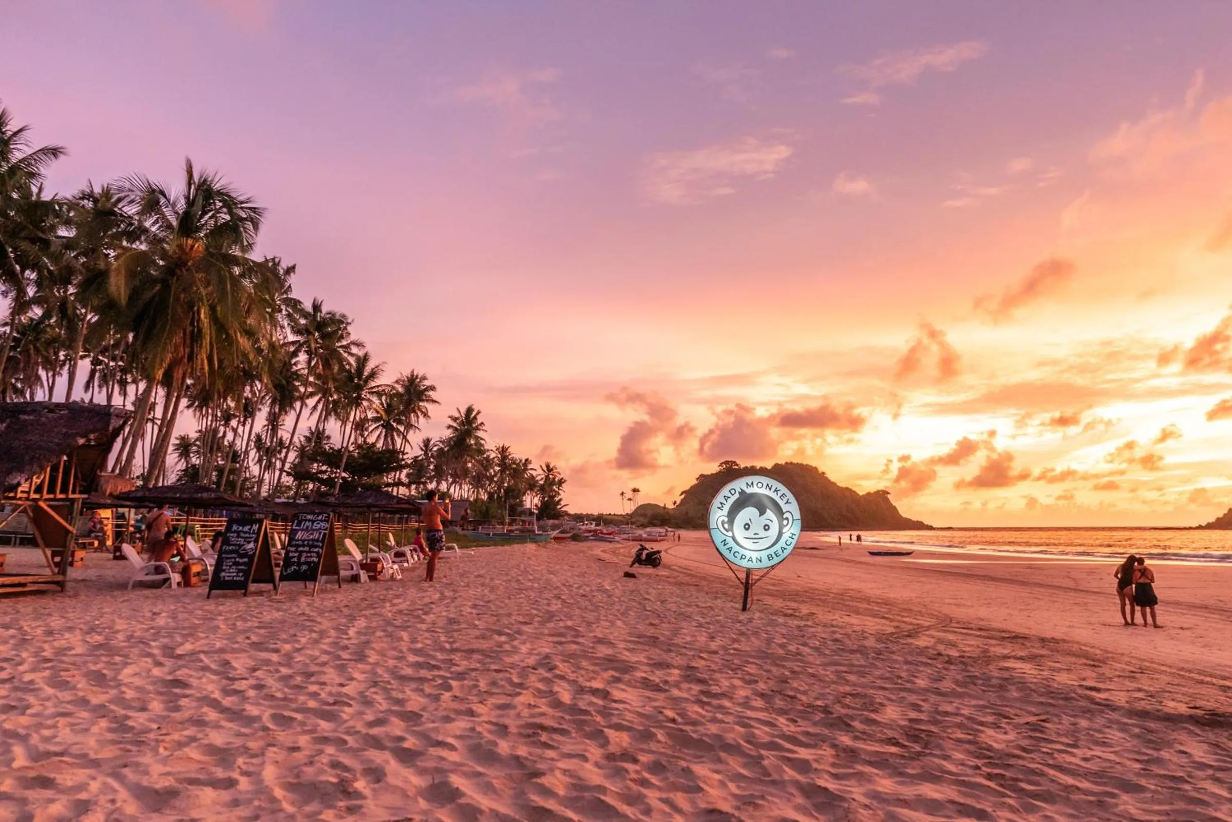 Beach in Mad Monkey Hostel Nacpan Beach