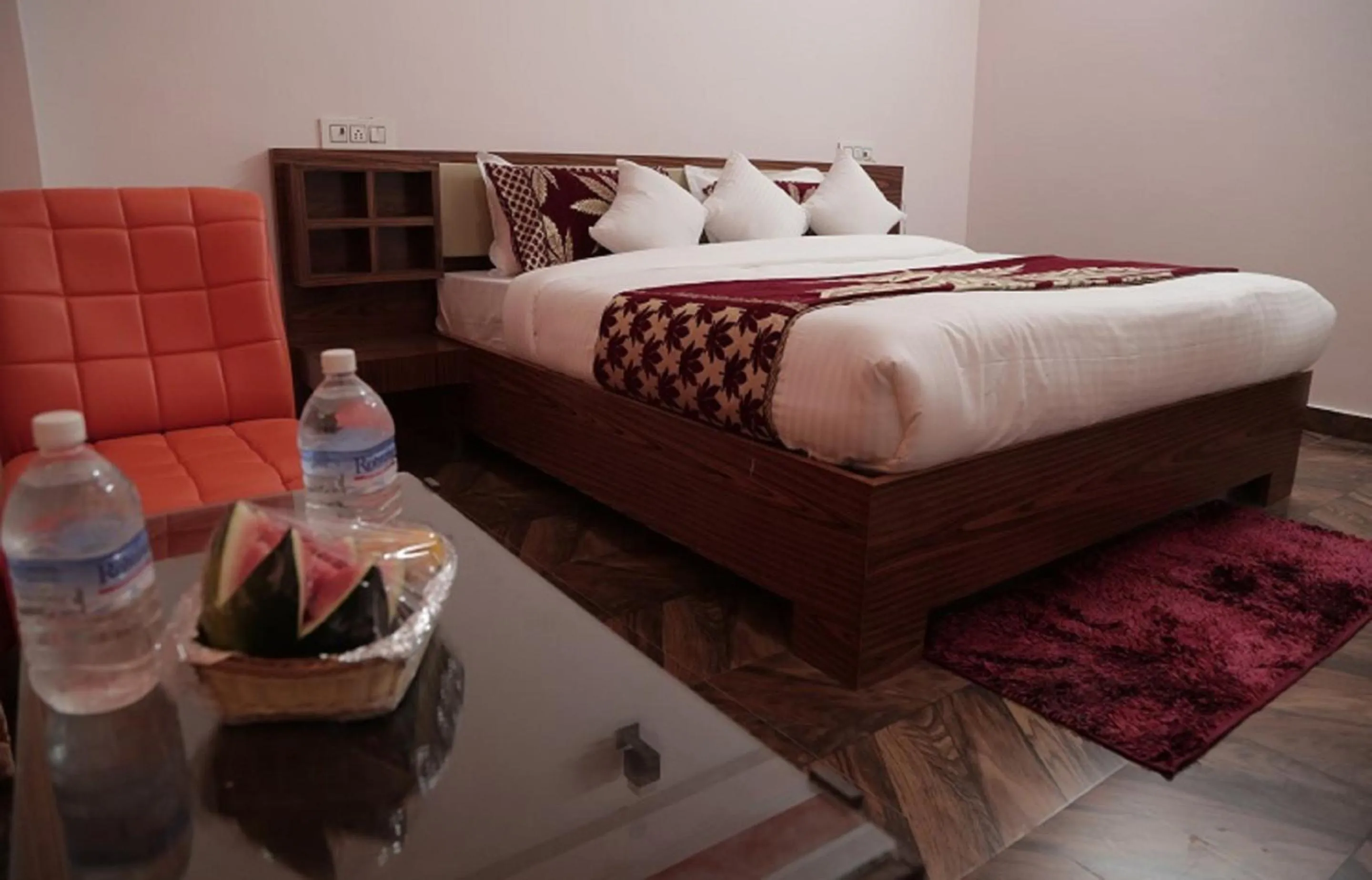Bedroom, Bed in Hotel Sarla Regency