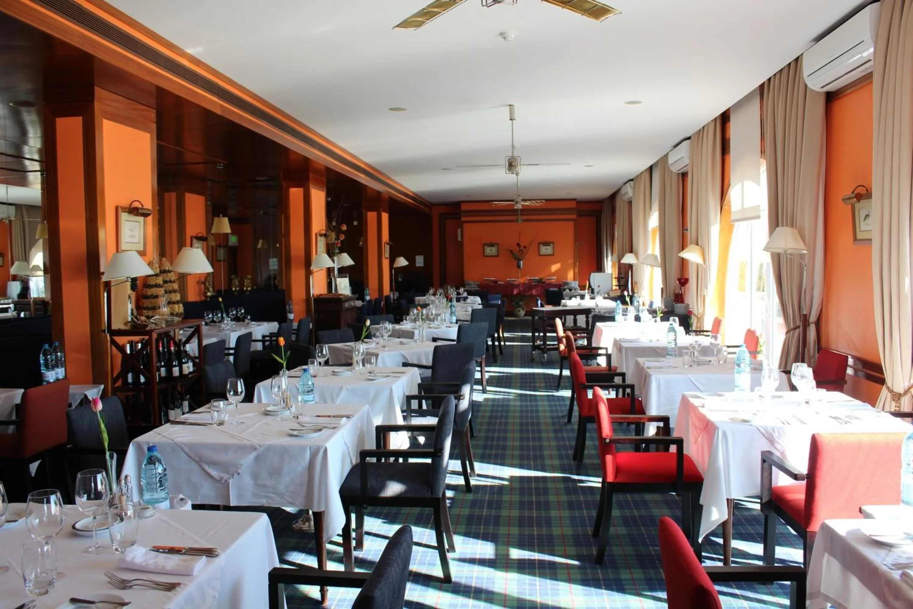 Restaurant/places to eat in Golden Tulip Caramulo