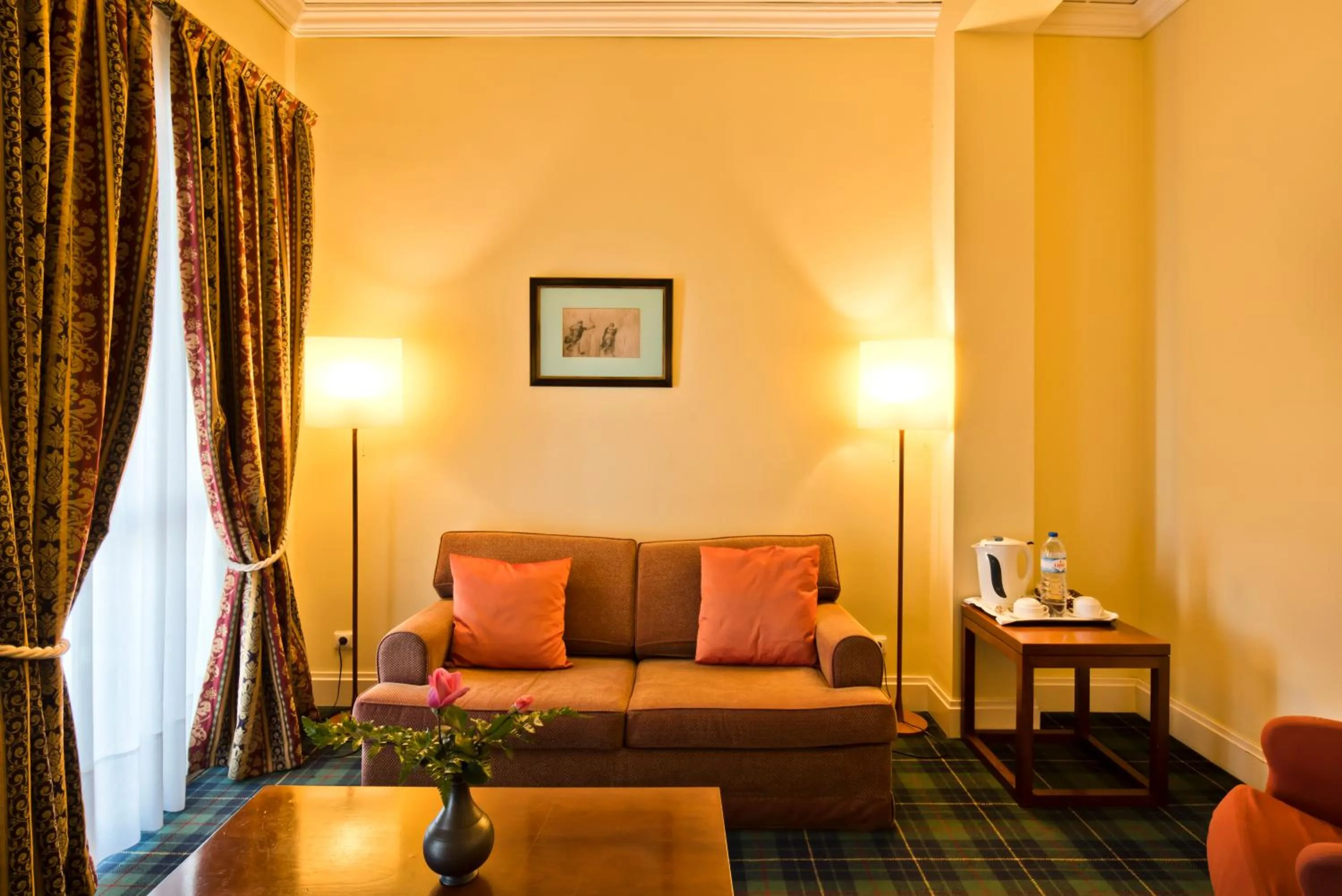 Golden Tulip Caramulo