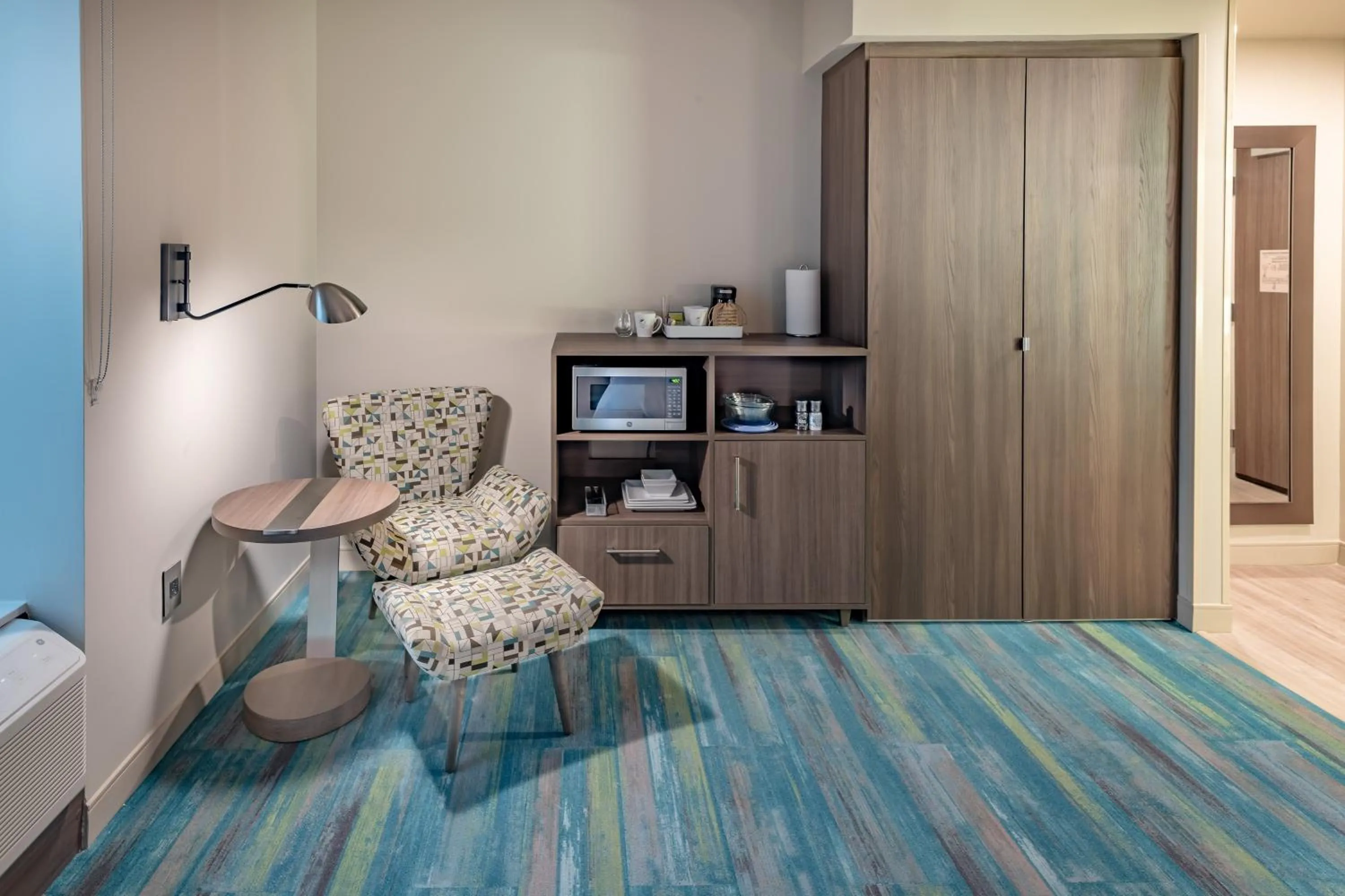 Photo of the whole room, Bed in Element Dallas Downtown East