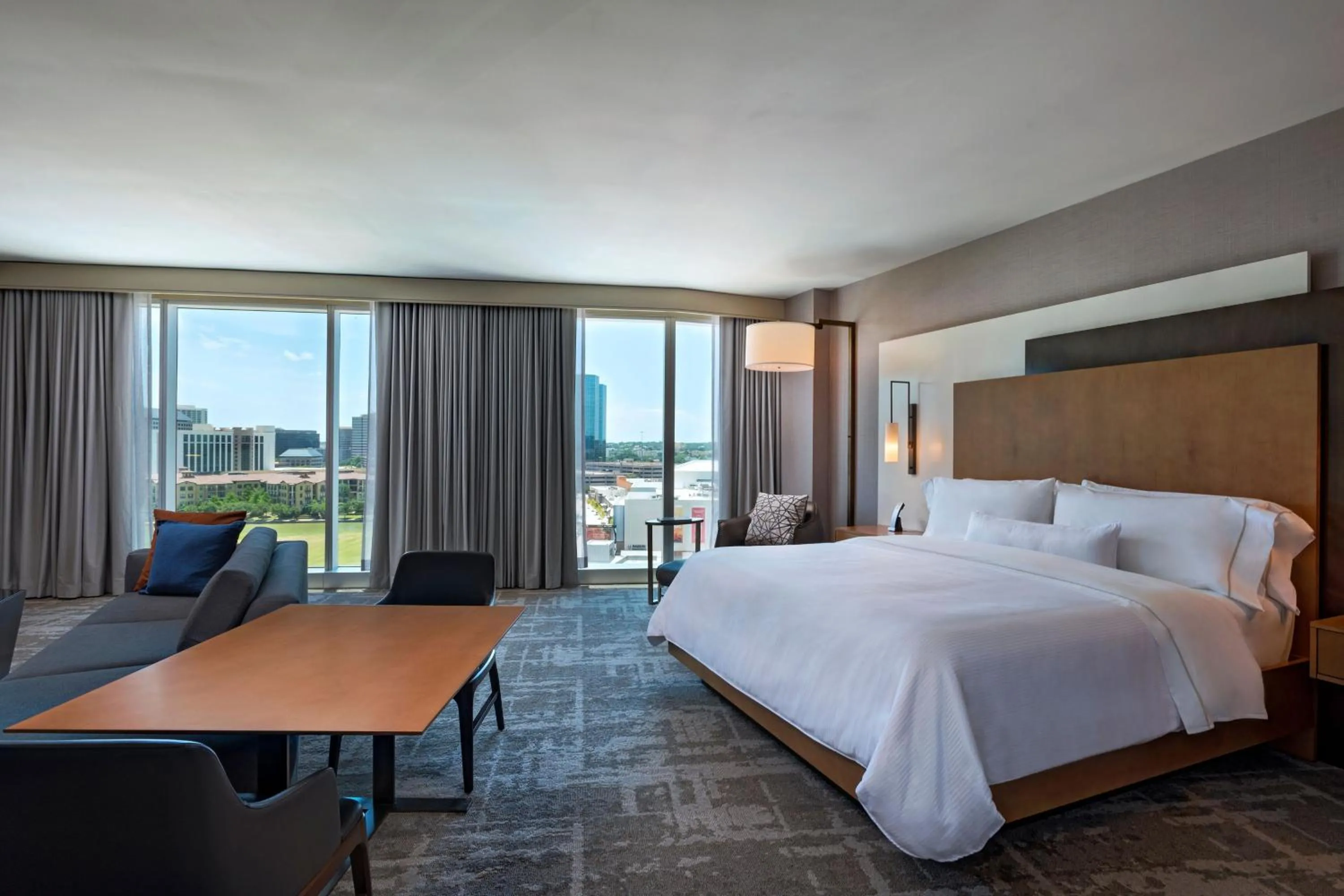 Bedroom, Bed in The Westin Irving Convention Center at Las Colinas