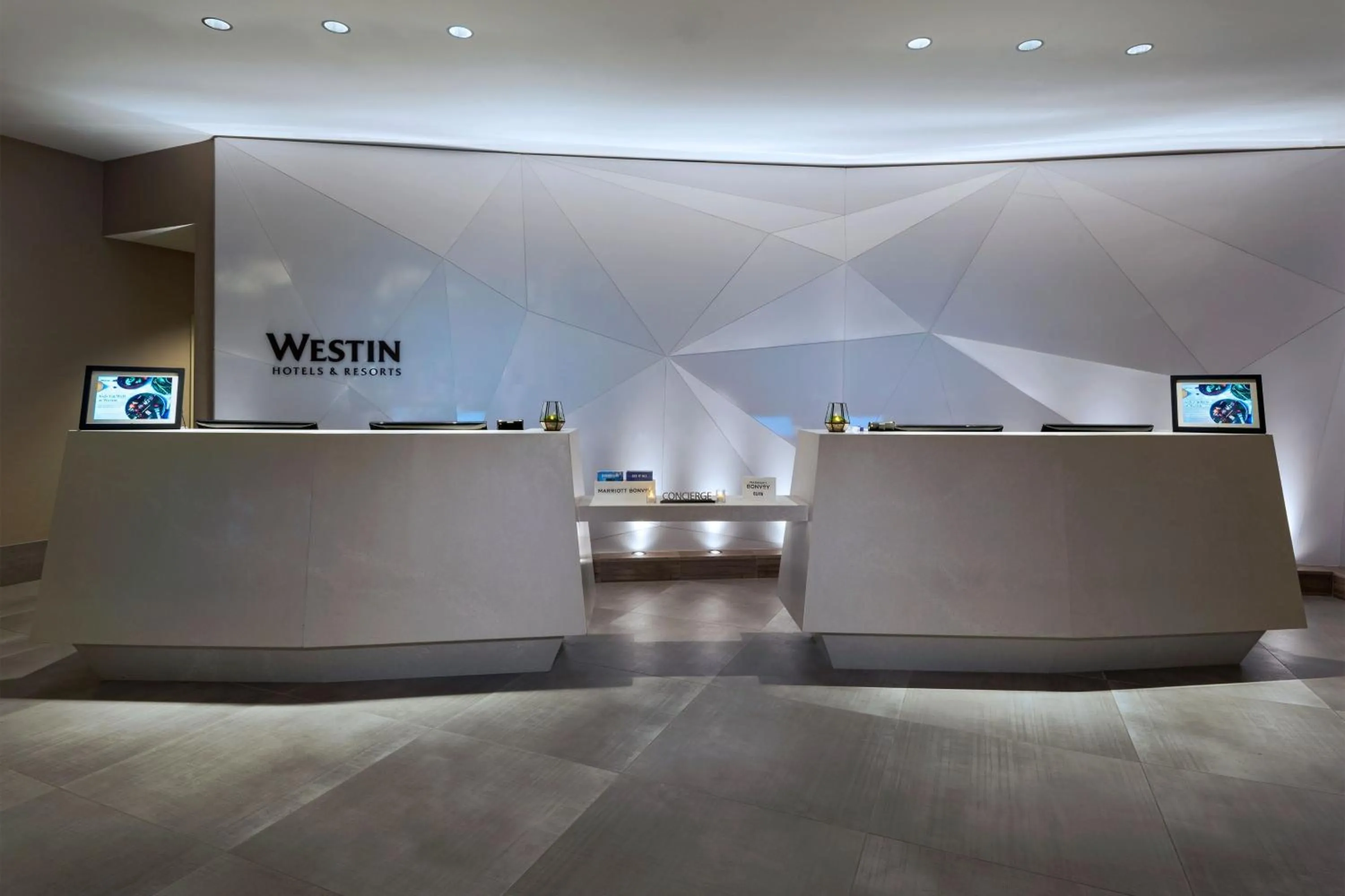 Lobby or reception in The Westin Irving Convention Center at Las Colinas