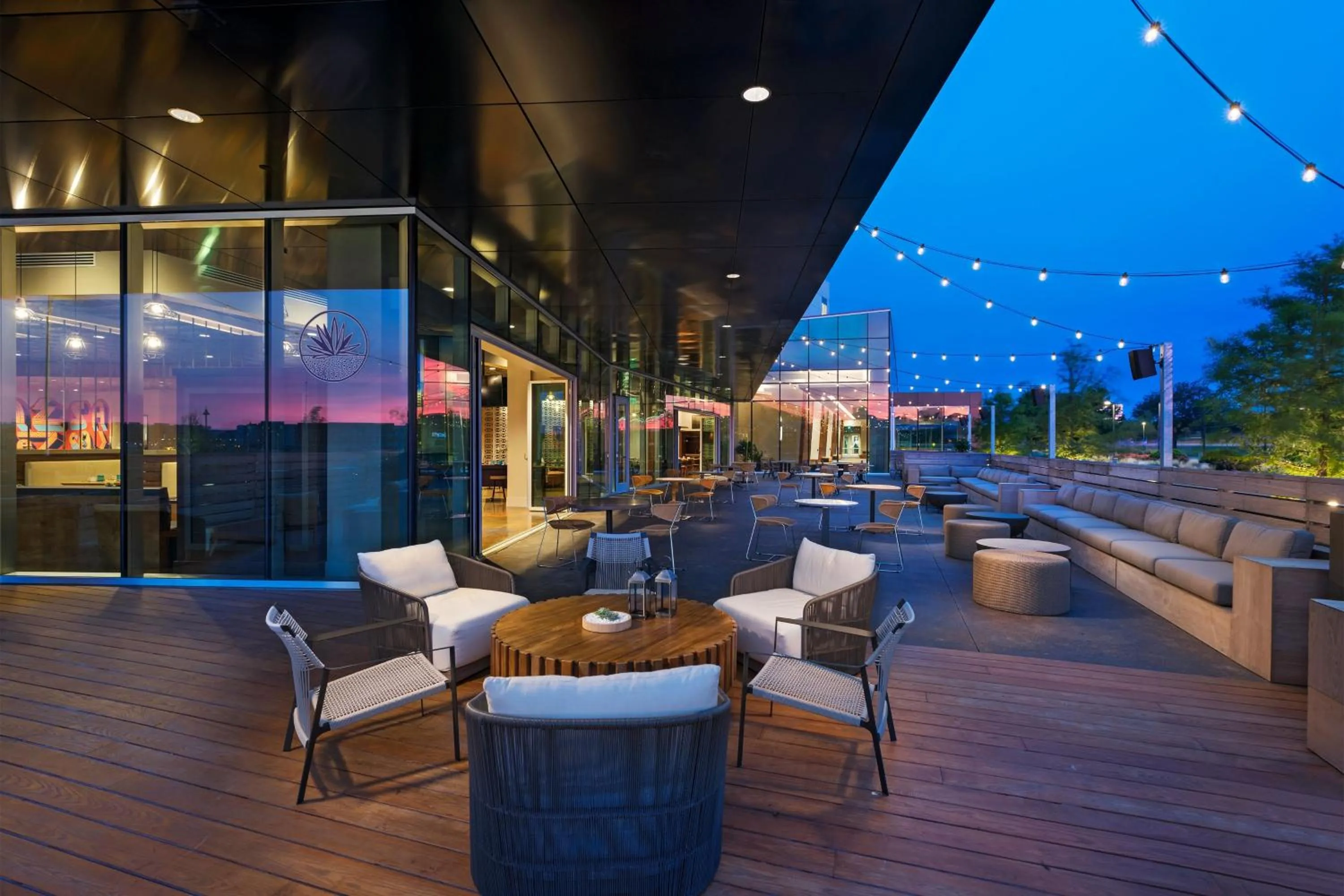 Restaurant/places to eat in The Westin Irving Convention Center at Las Colinas