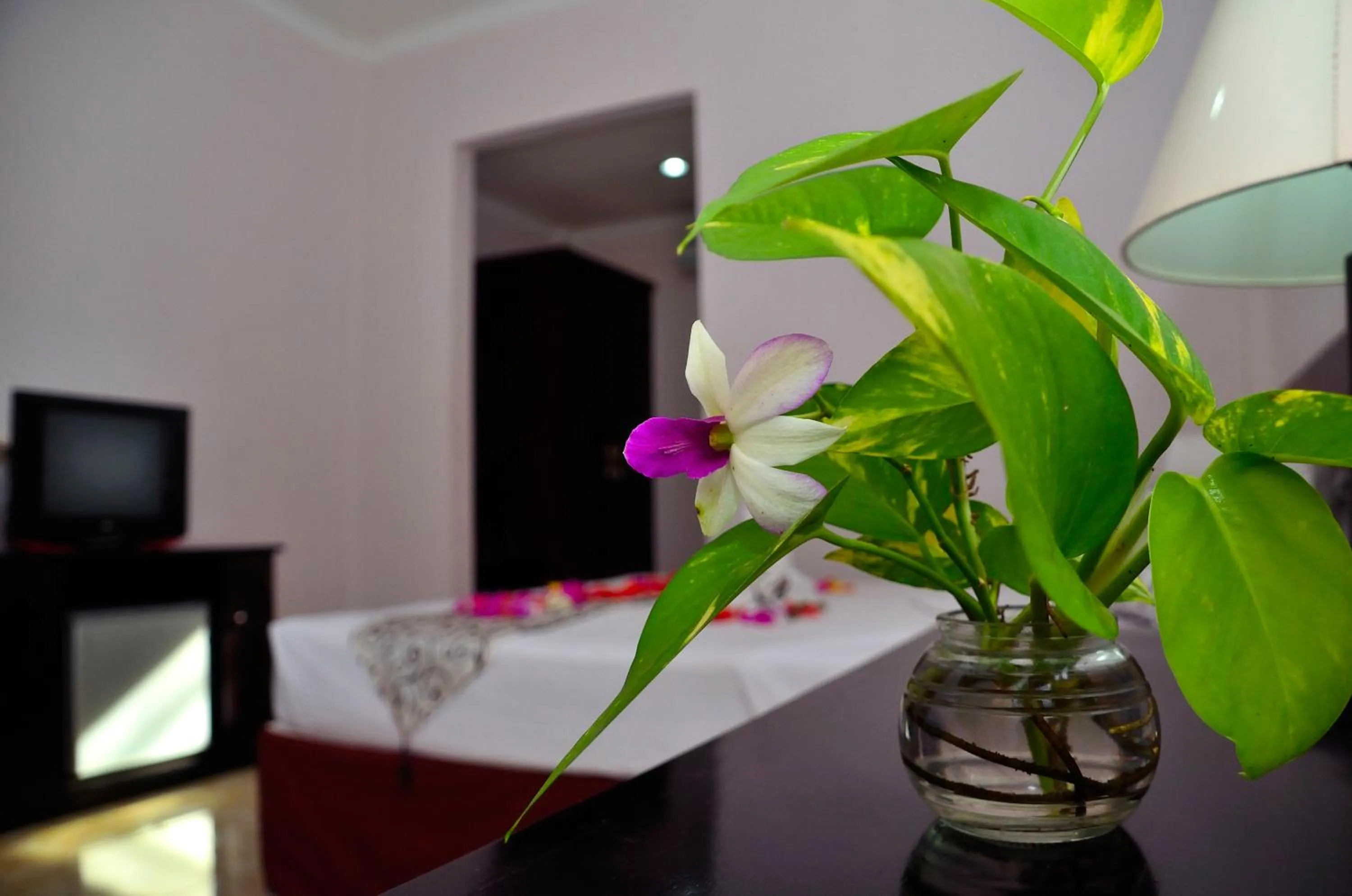 Decorative detail in Tanjung Sari Inn