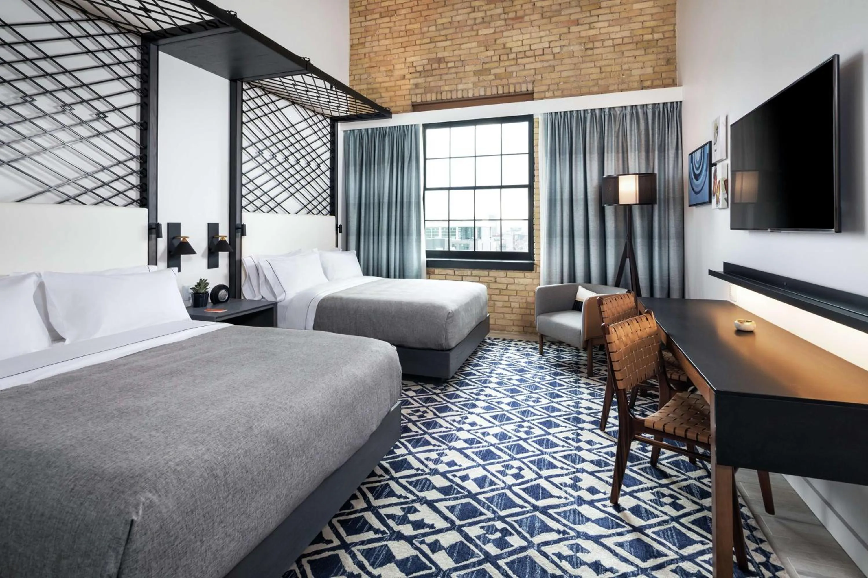 Bedroom, Bed in Canopy by Hilton Minneapolis Mill District