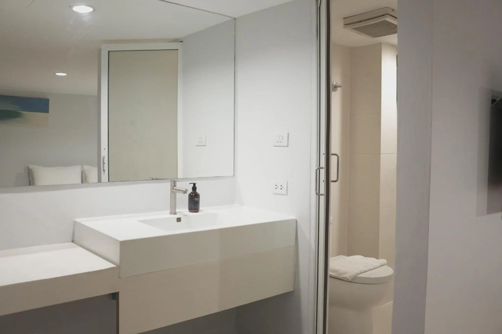 Bathroom in Nantra Sukhumvit 39