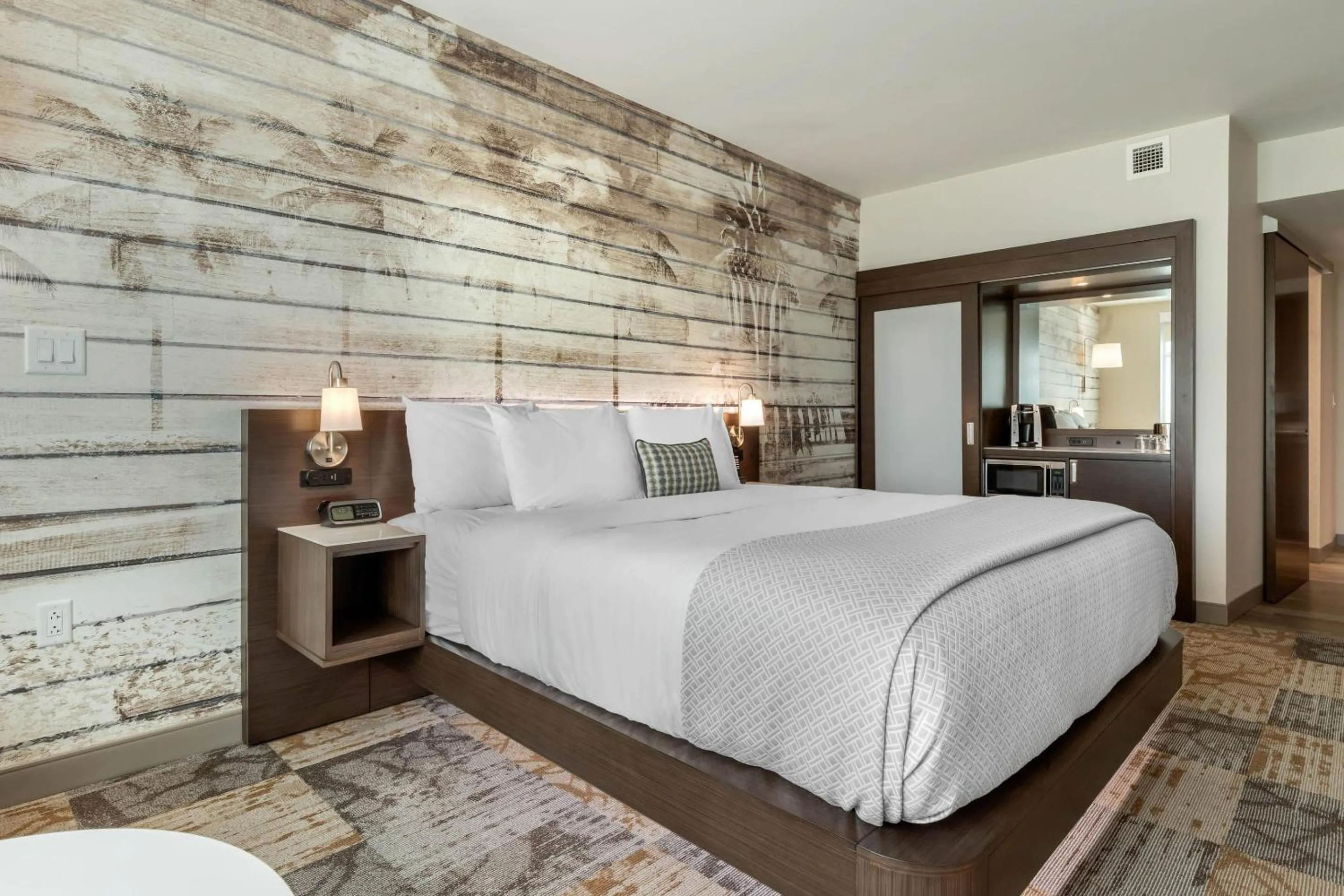 Bedroom, Bed in Cambria Hotel Charleston Riverview