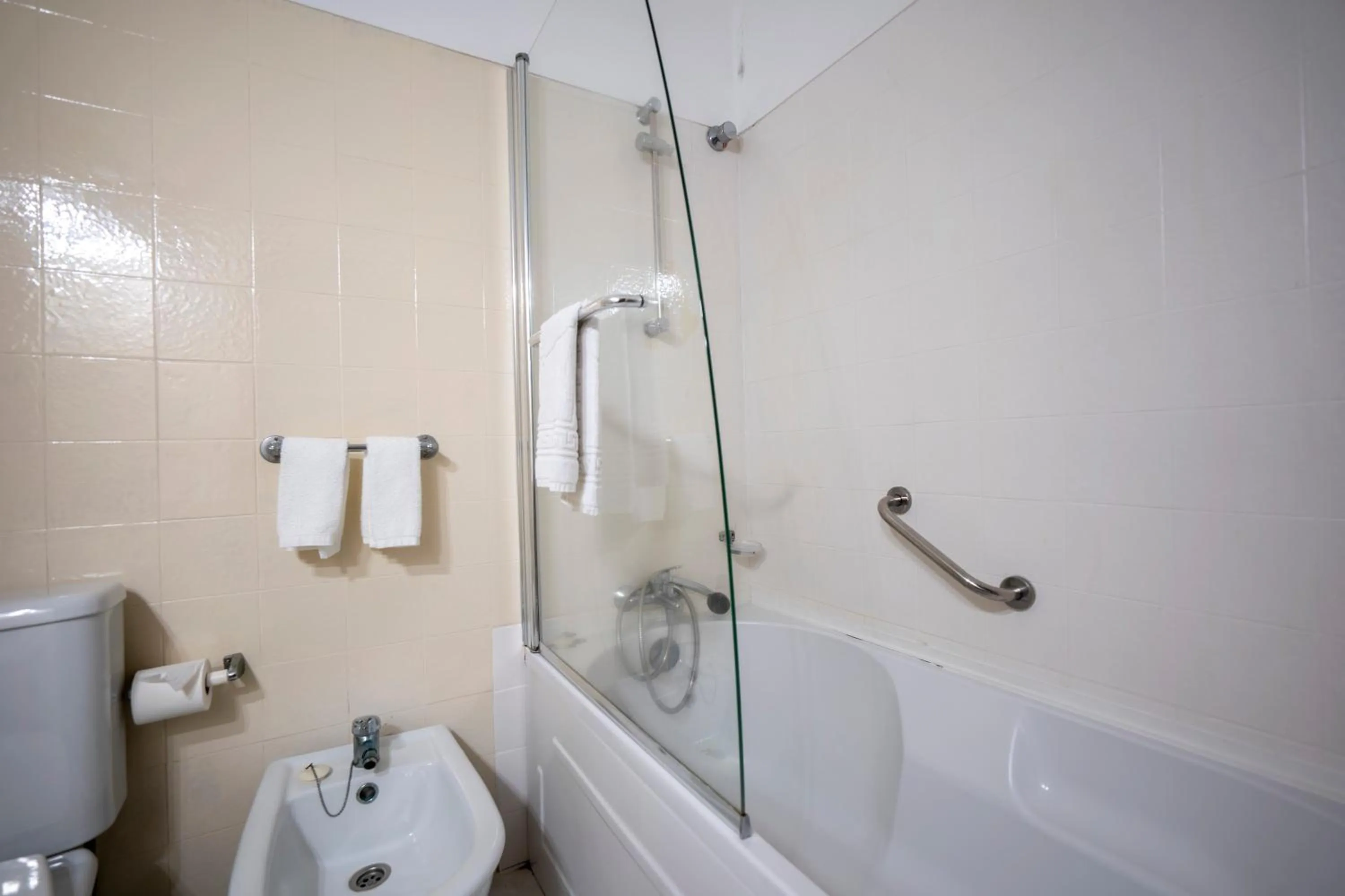 Bathroom in Hotel Onix