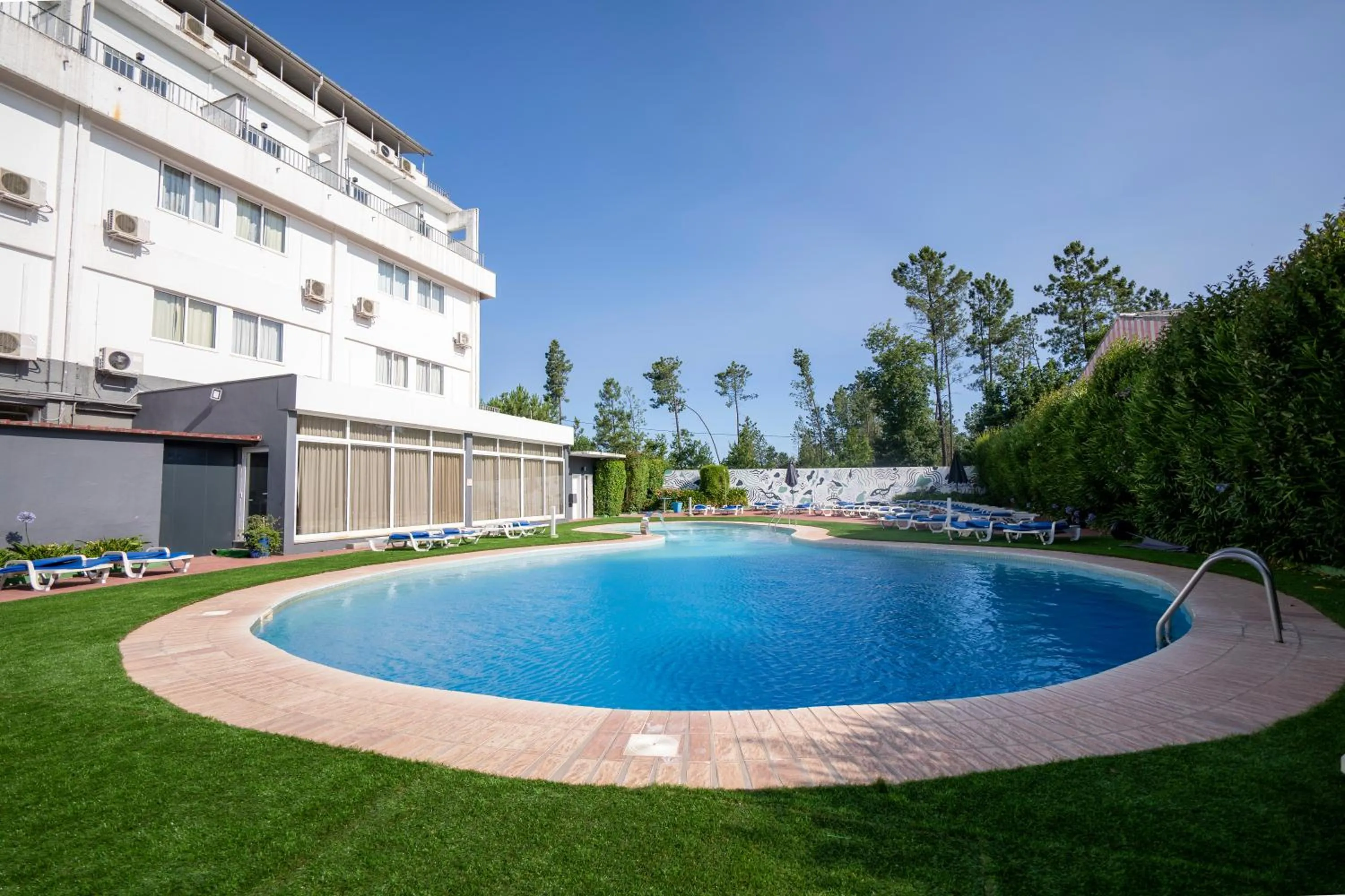Swimming pool in Hotel Onix