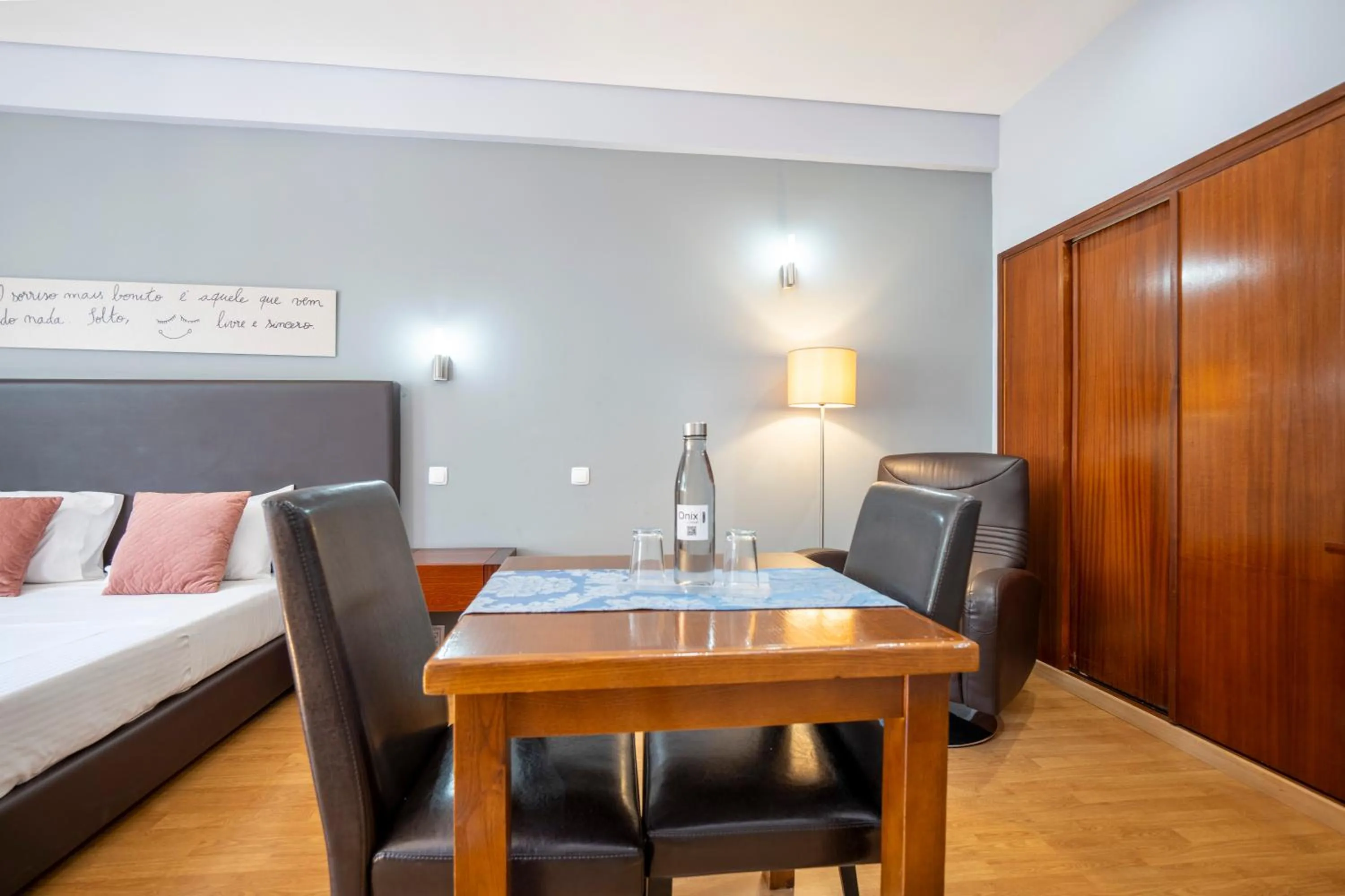 Bedroom, Bed in Hotel Onix