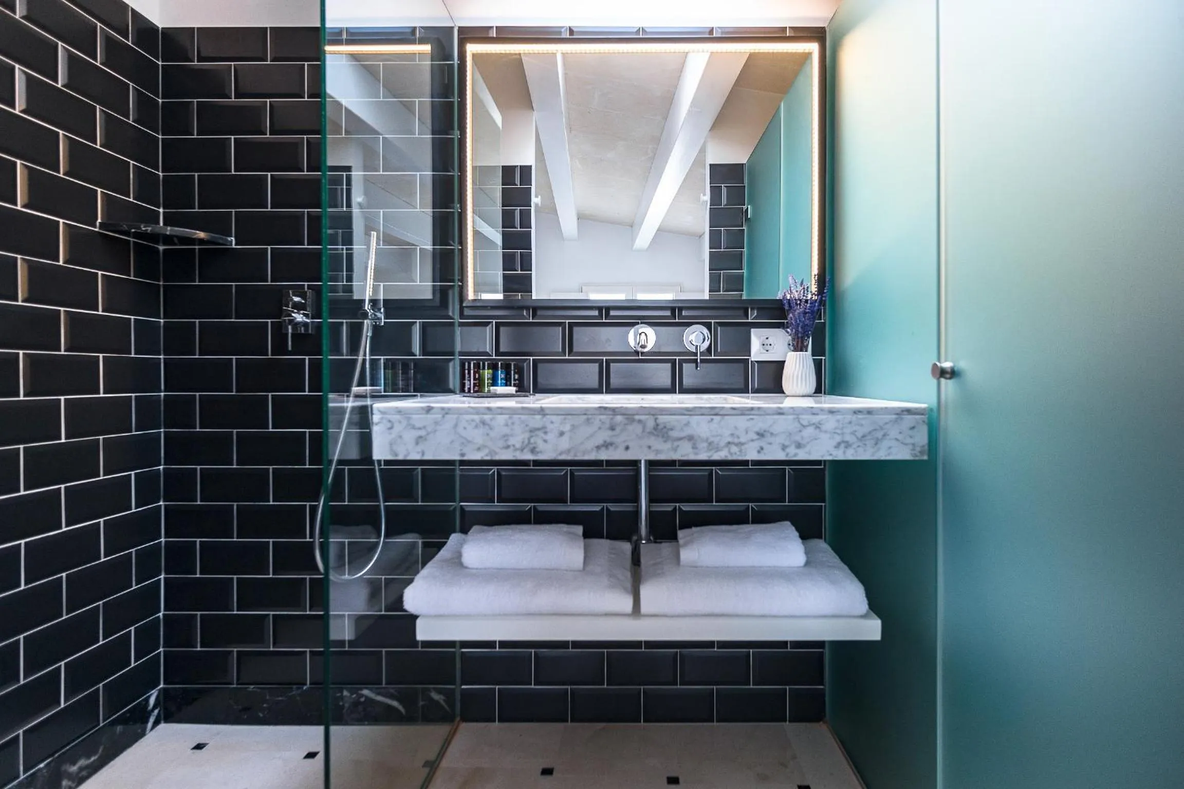 Bathroom in Divina Suites Hotel Boutique - Adults only