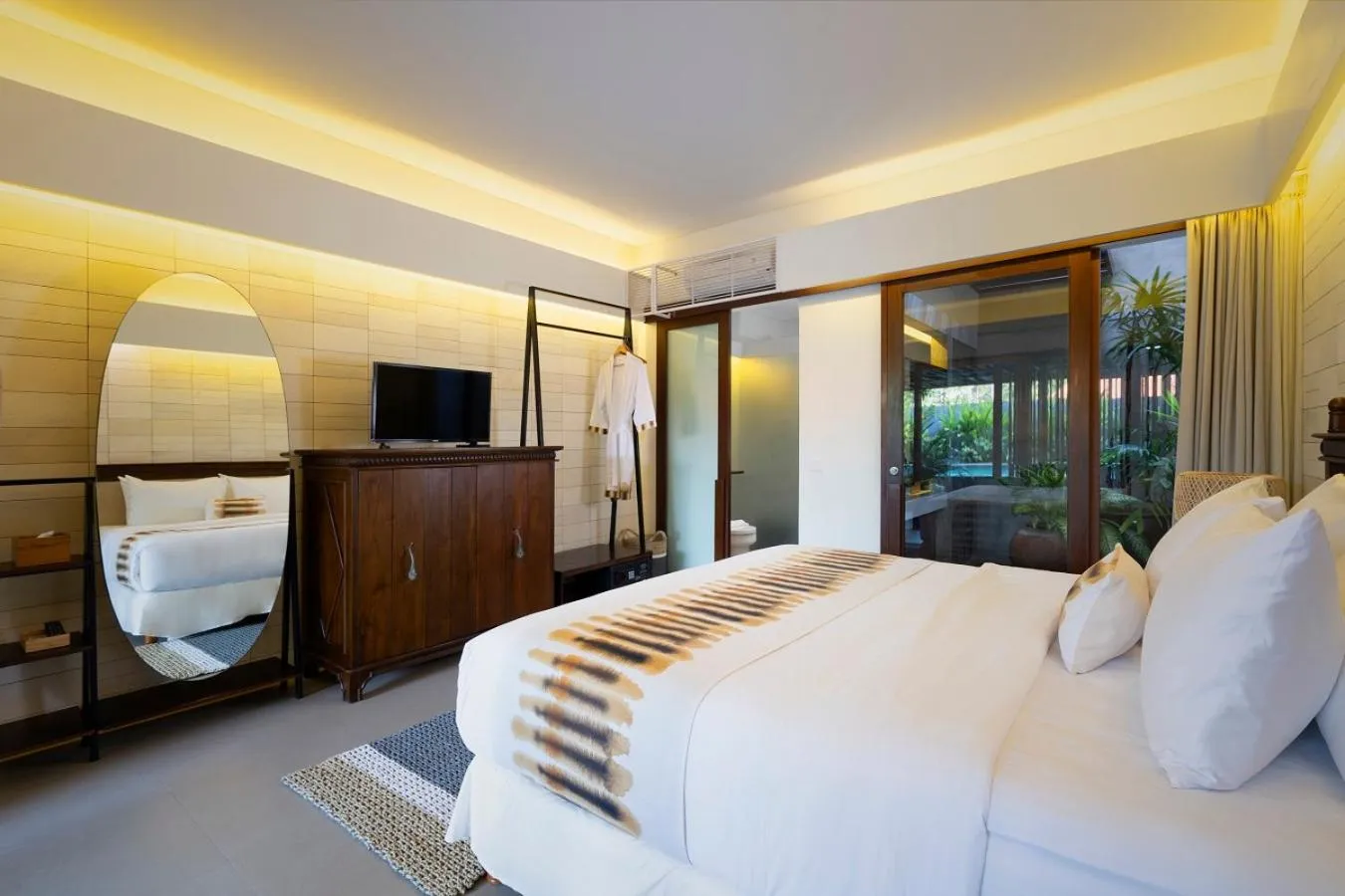 Bed in The Kemilau Hotel & Villa Canggu Bali