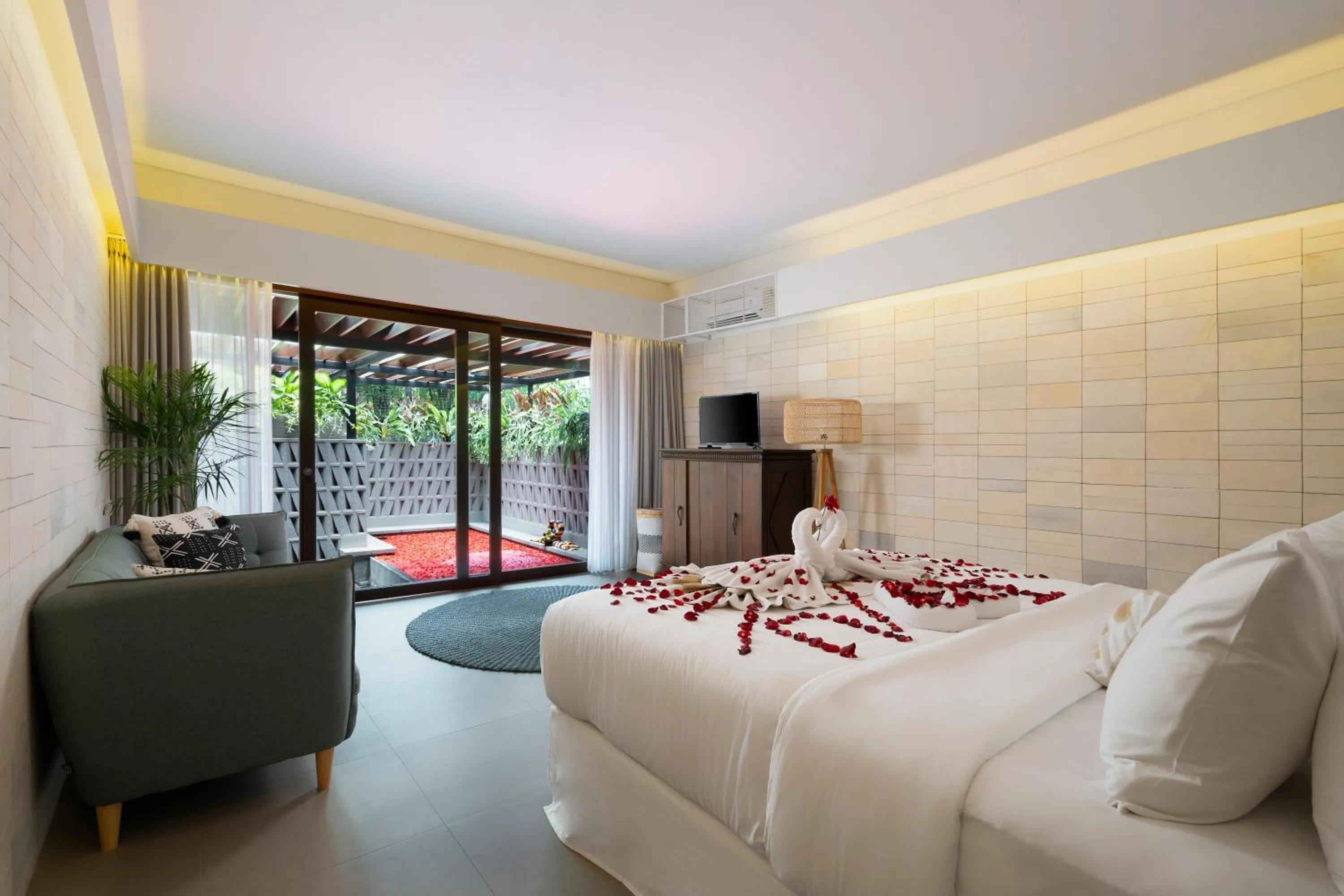 Bedroom, Bed in The Kemilau Hotel & Villa Canggu Bali