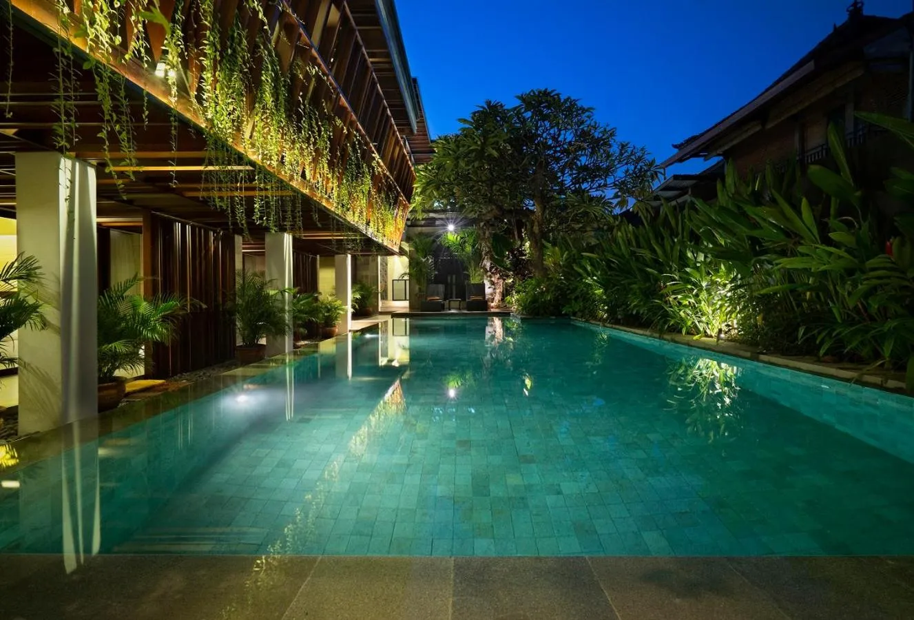 Swimming pool in The Kemilau Hotel & Villa Canggu Bali