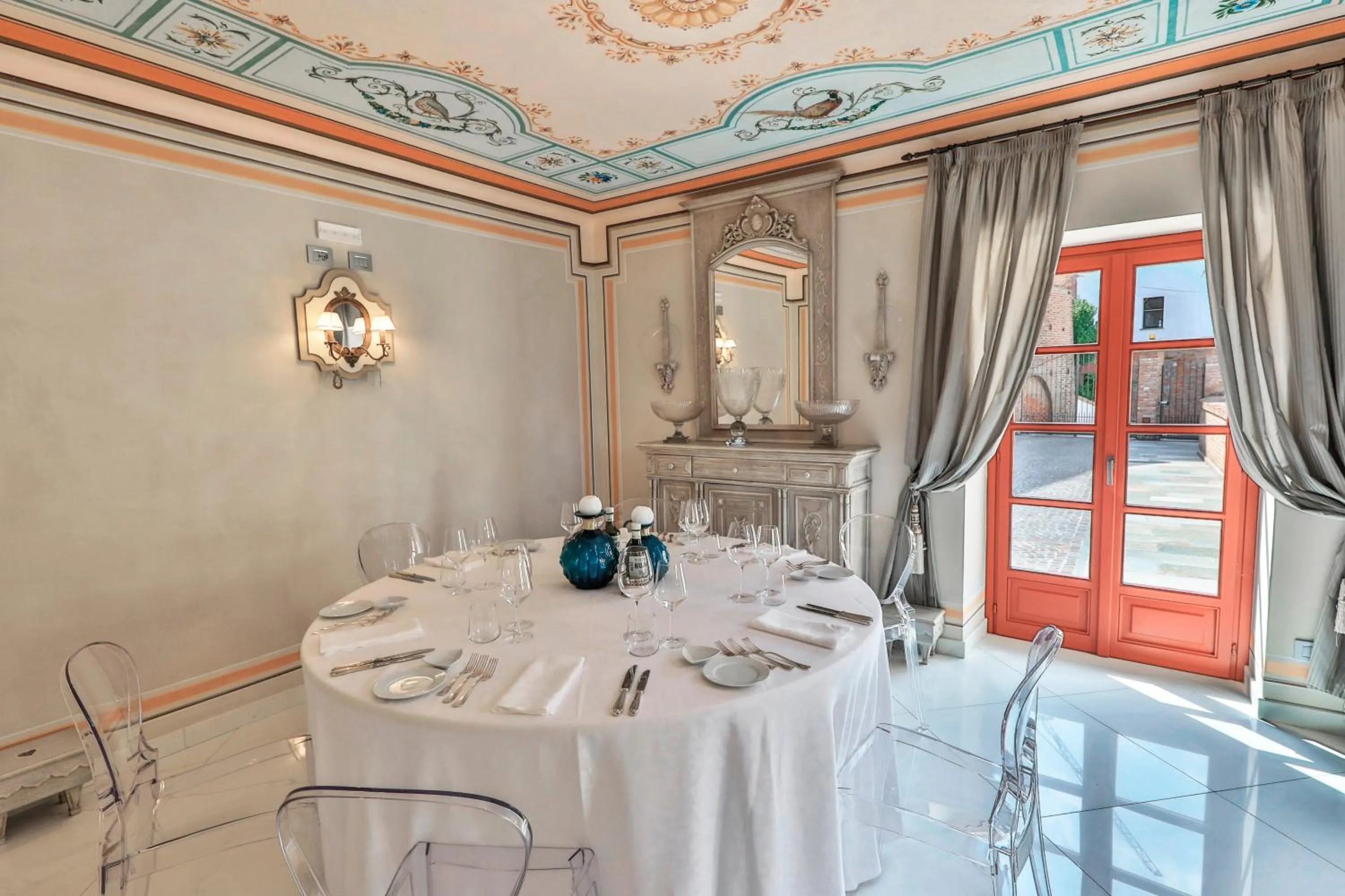 Restaurant/places to eat in Relais Villa Prato