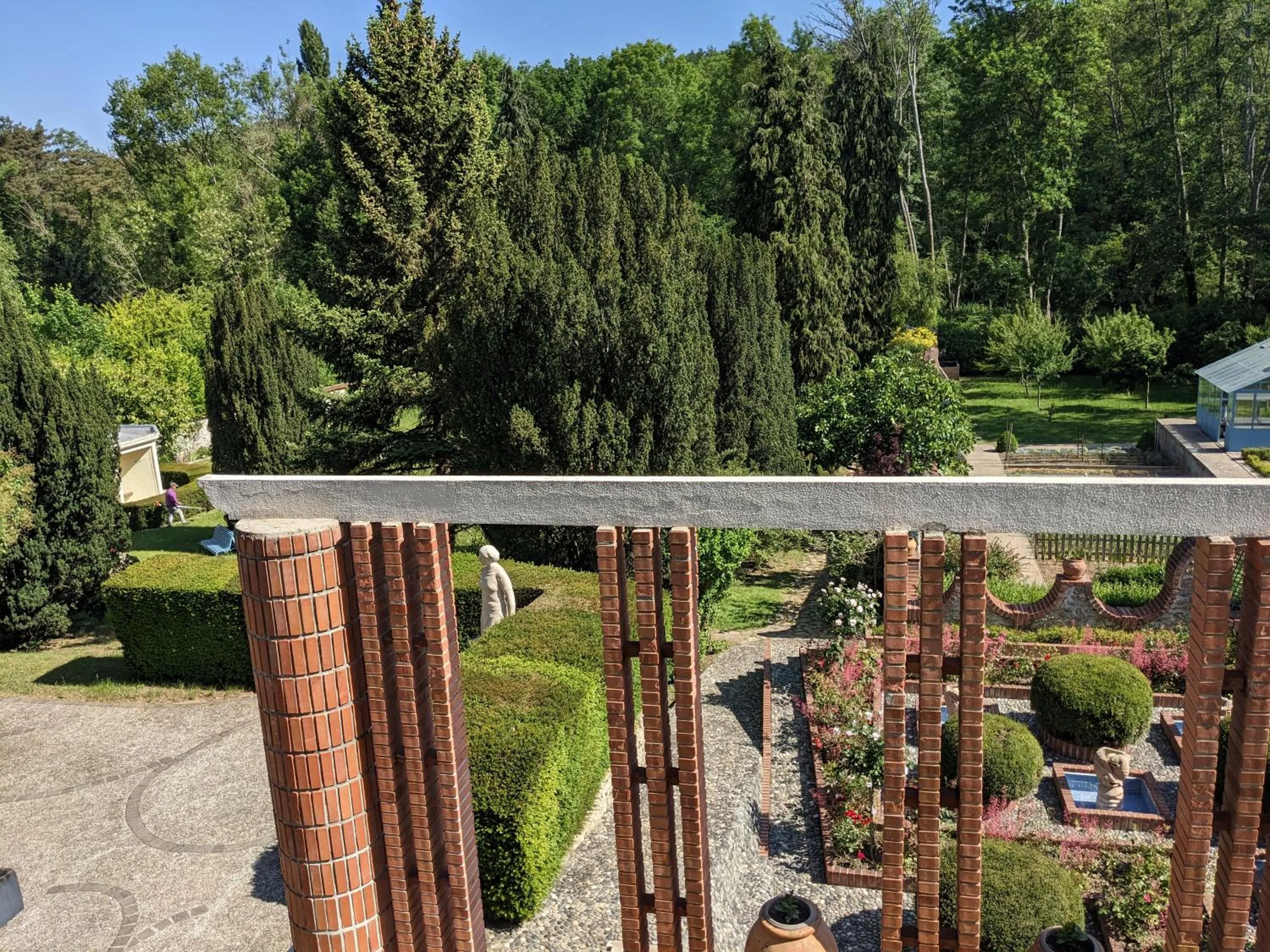 Garden view in La Closerie