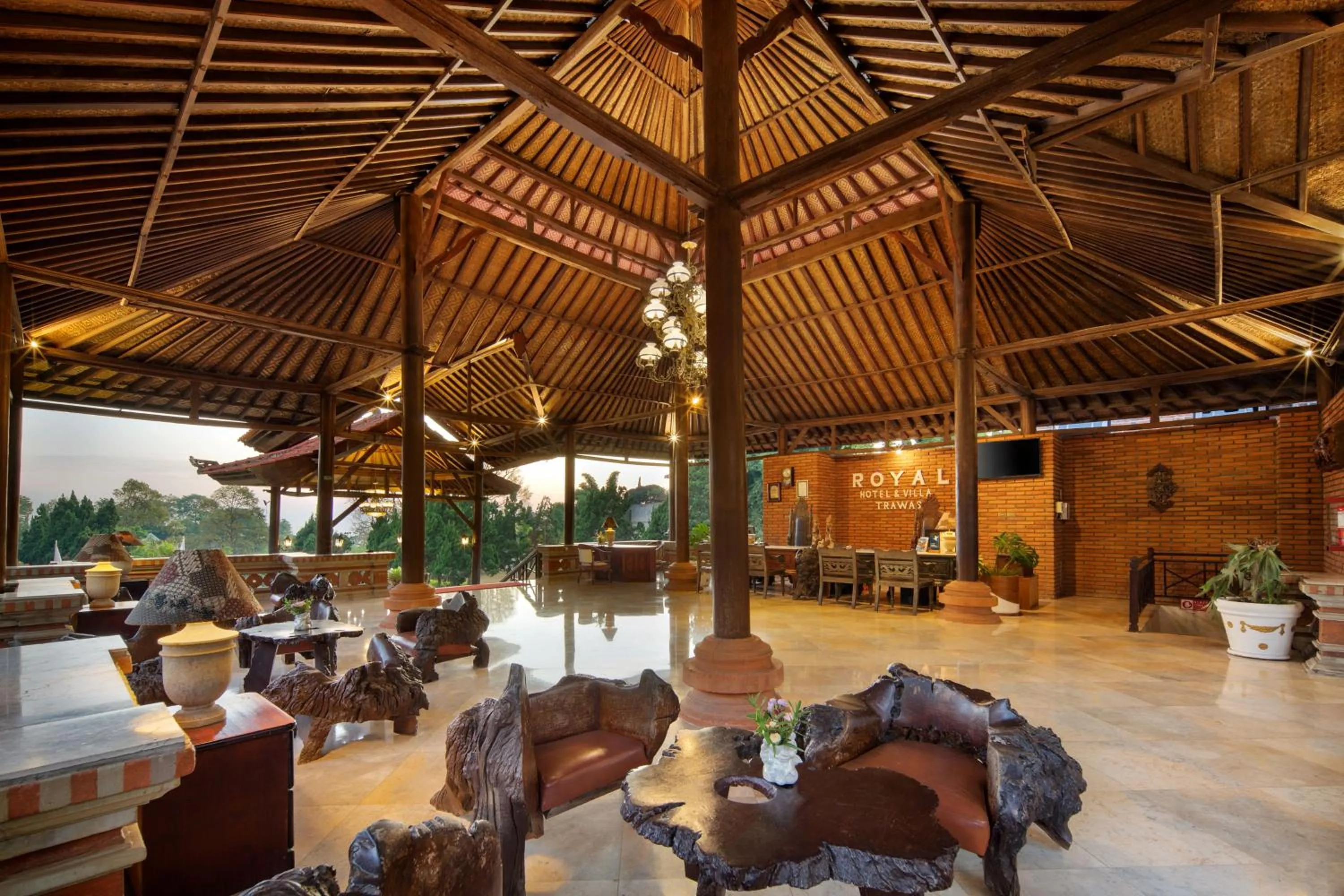 Lobby or reception in Royal Hotel and Villas Trawas
