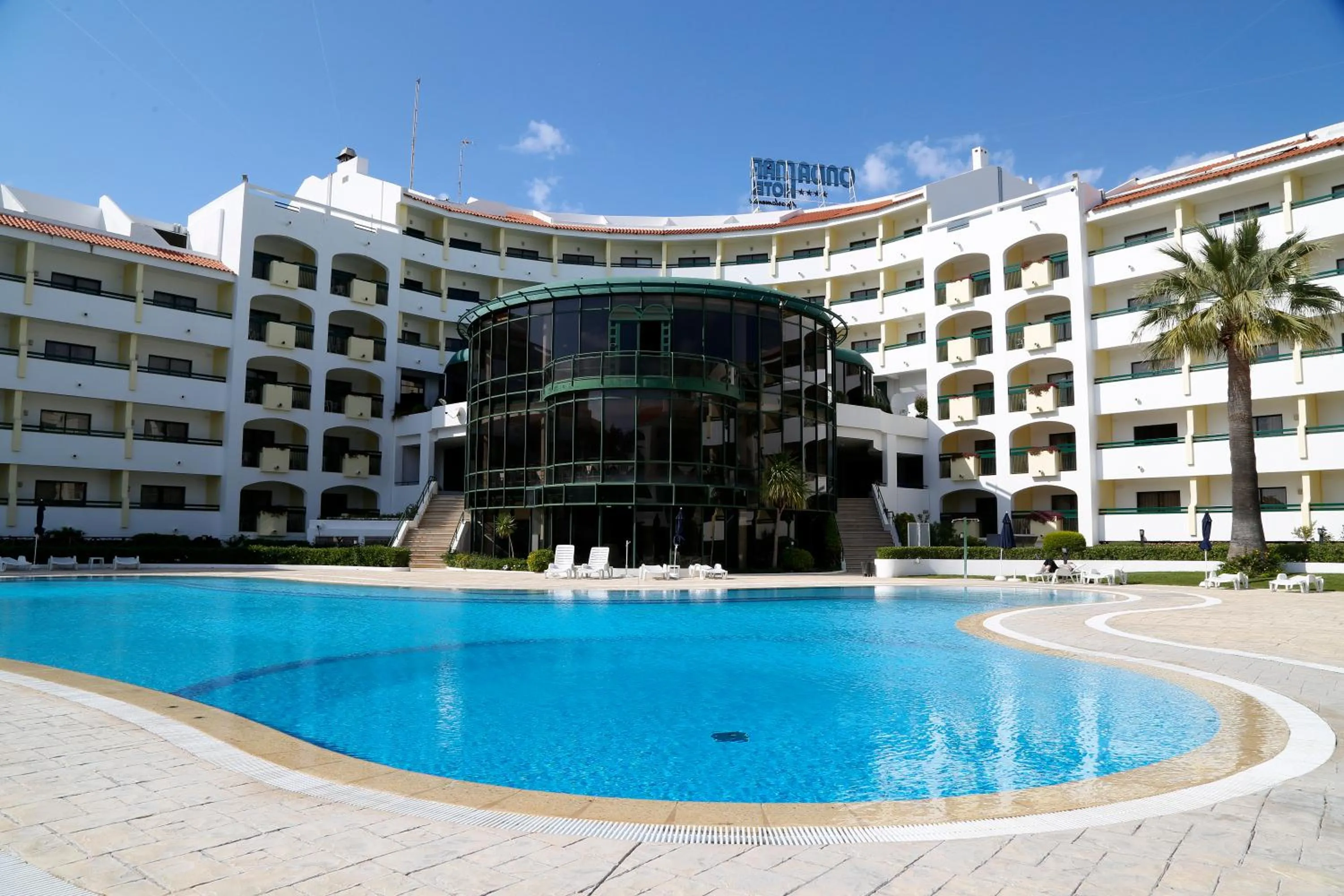 Swimming pool in Ondamar Hotel Apartamentos