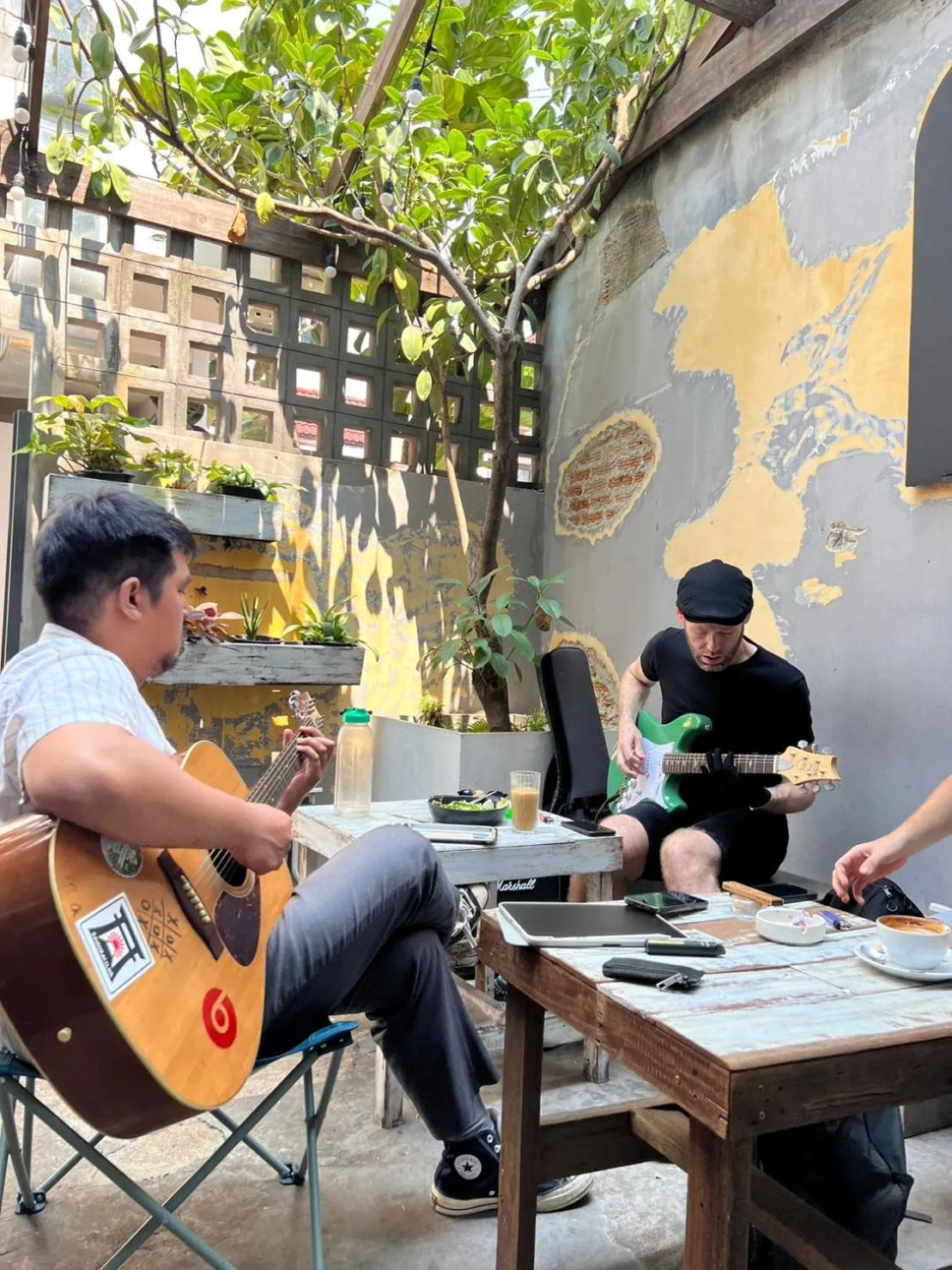 group of guests in Hobnob Hostel