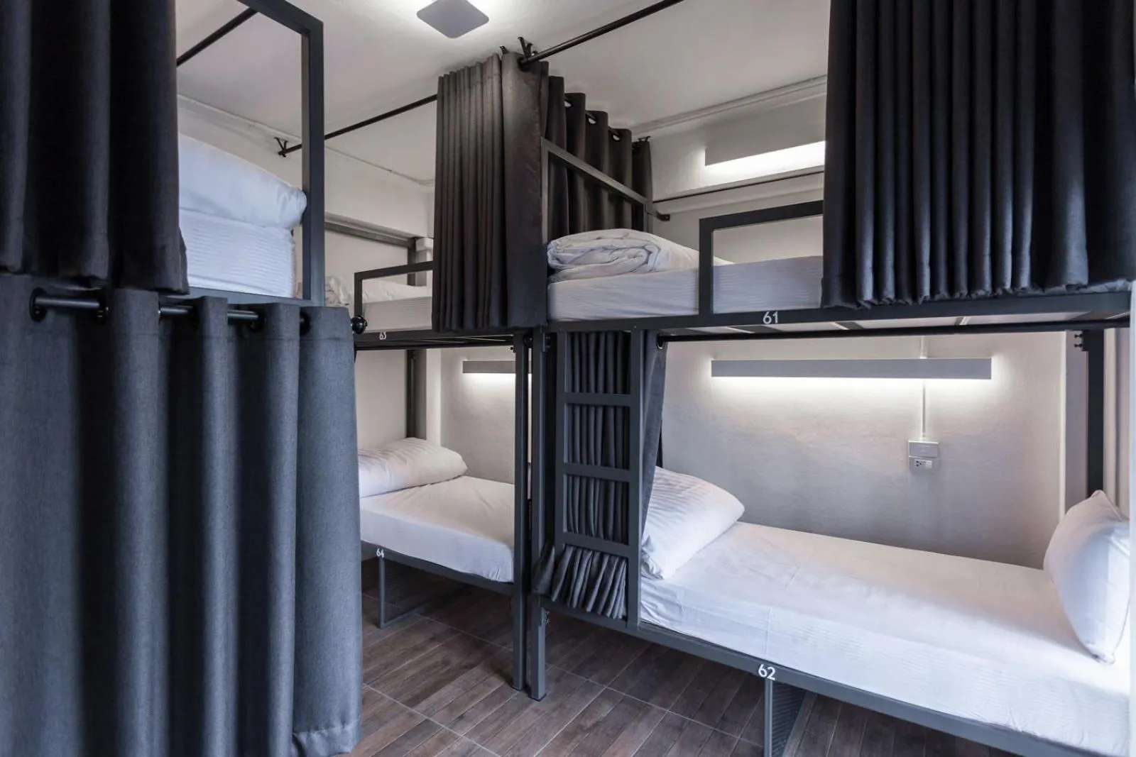 bunk bed, Bed in Hobnob Hostel