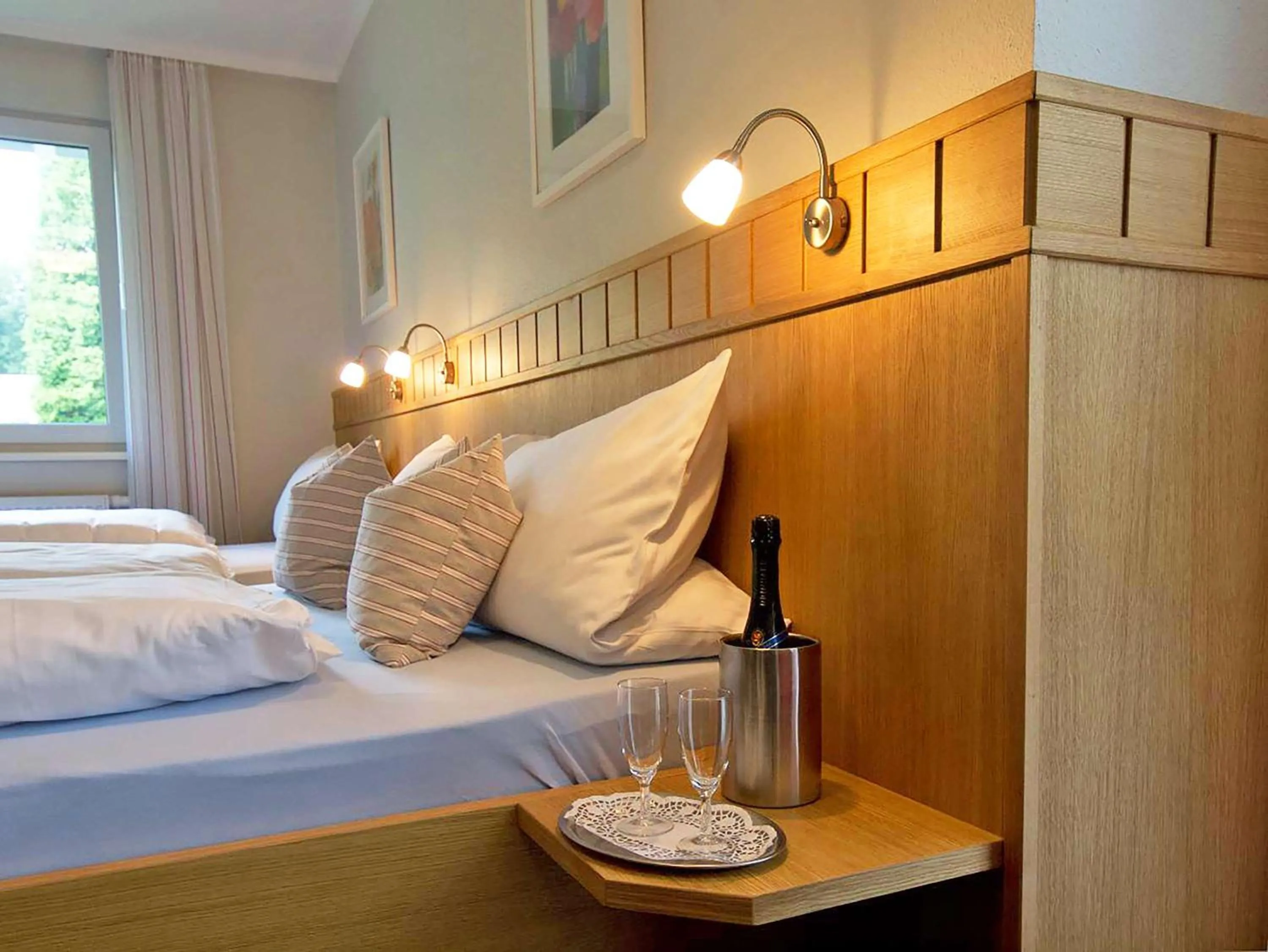 Photo of the whole room, Bed in Dorint Parkhotel Siegen