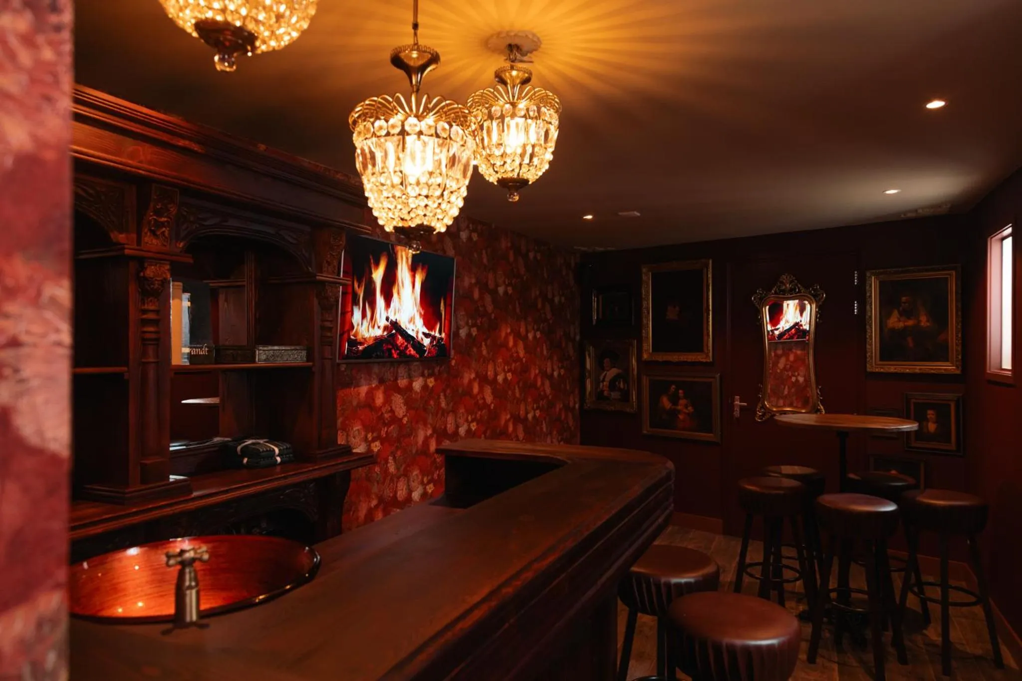 Property building in Boutique Hotel Elburg met Tapperij