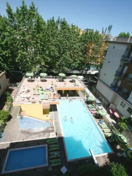 Swimming pool in Hotel Susy