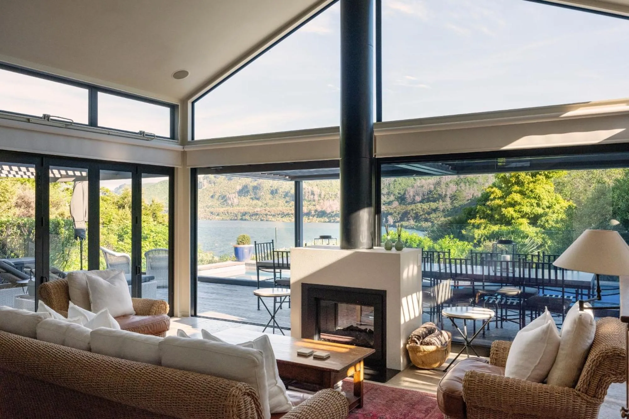 Lounge or bar in The Point Villas