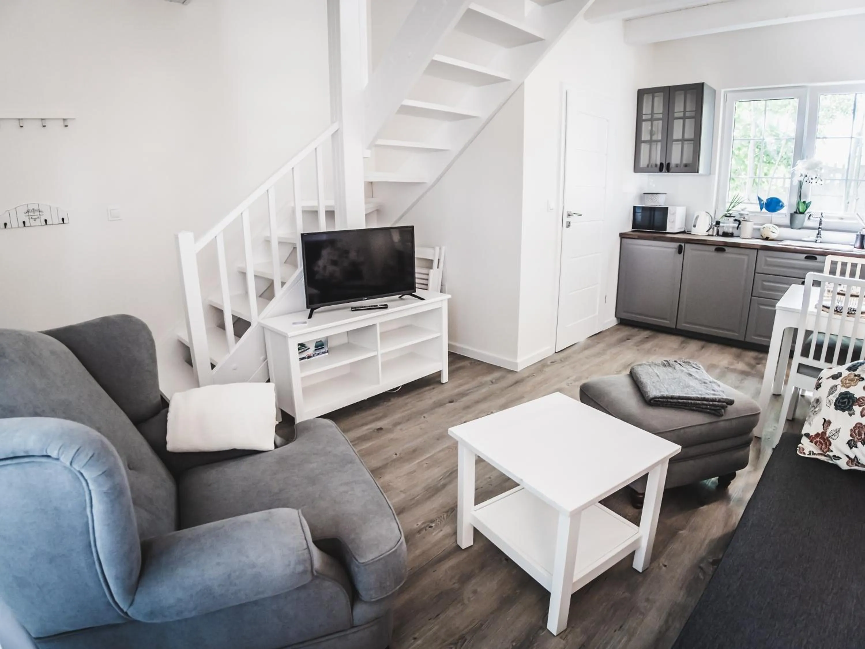 TV and multimedia in Holiday Bay