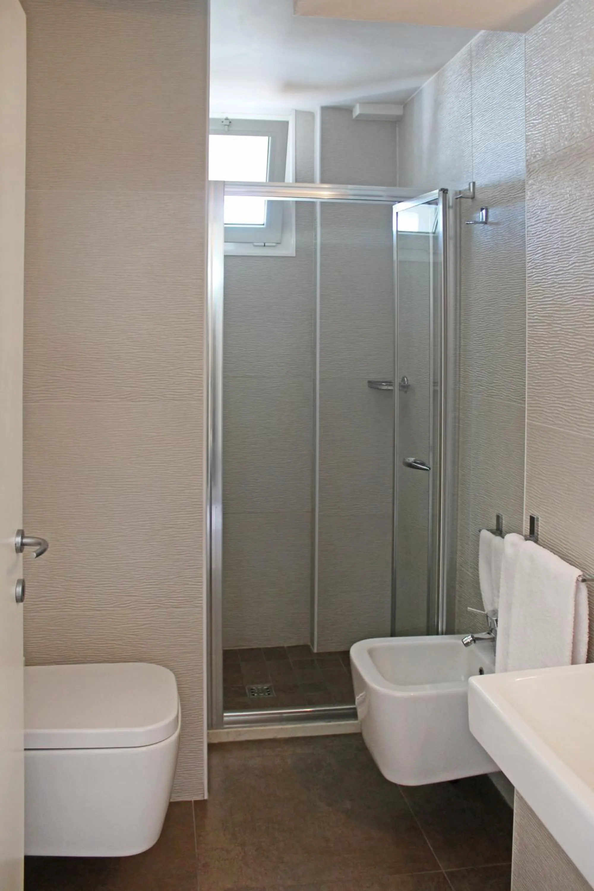 Shower in Hotel Touring