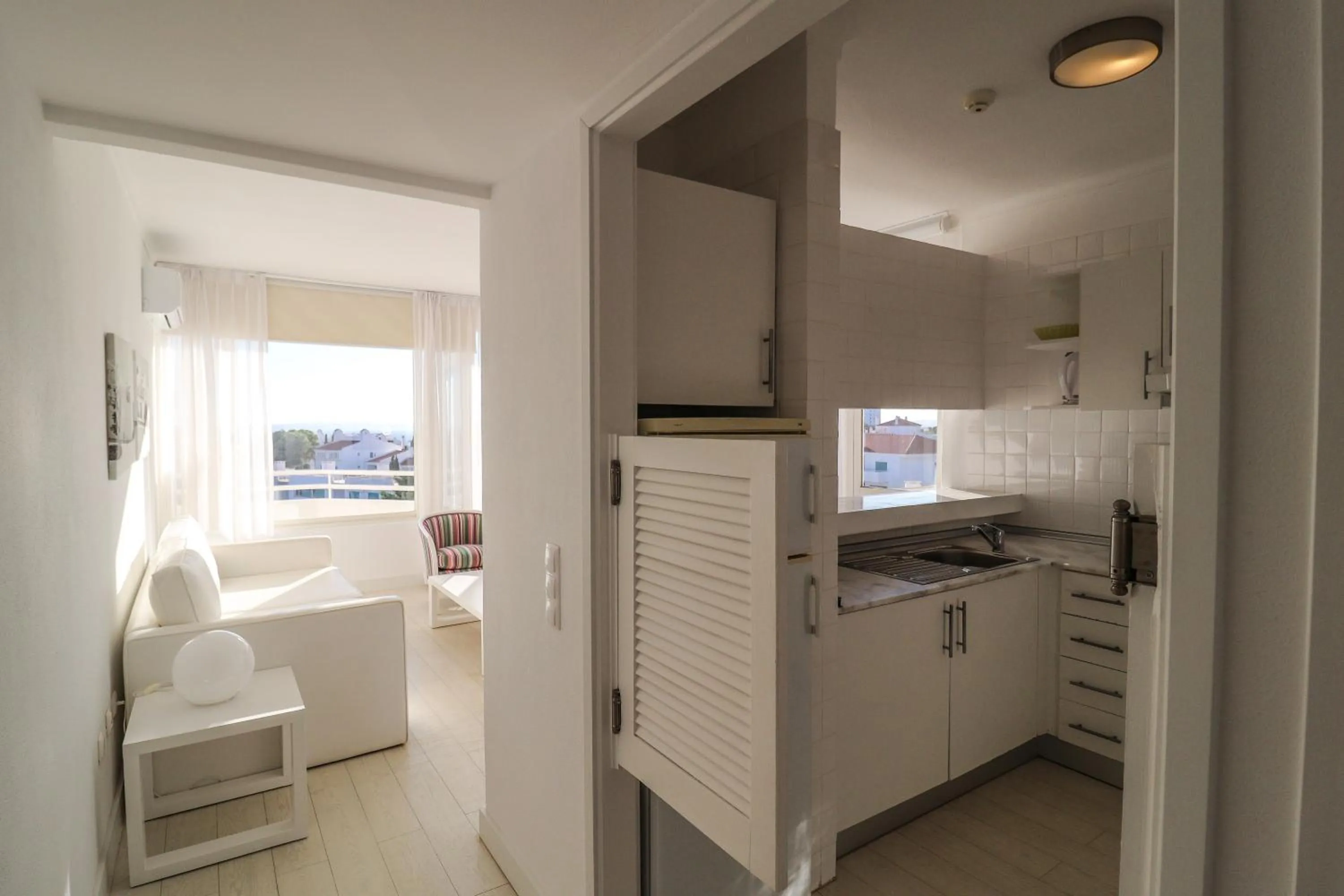 Property building in Prainha Clube