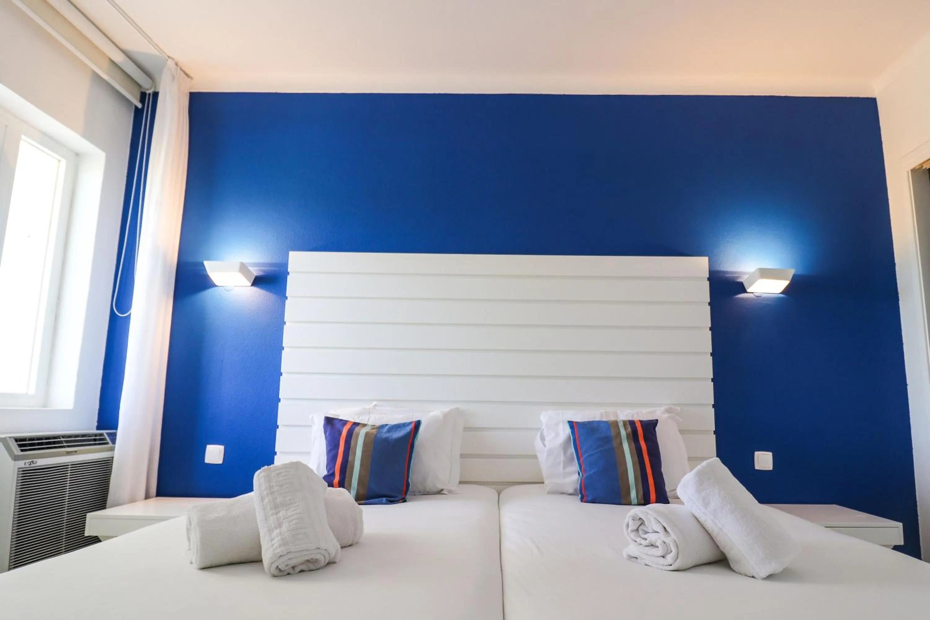 Property building, Bed in Prainha Clube
