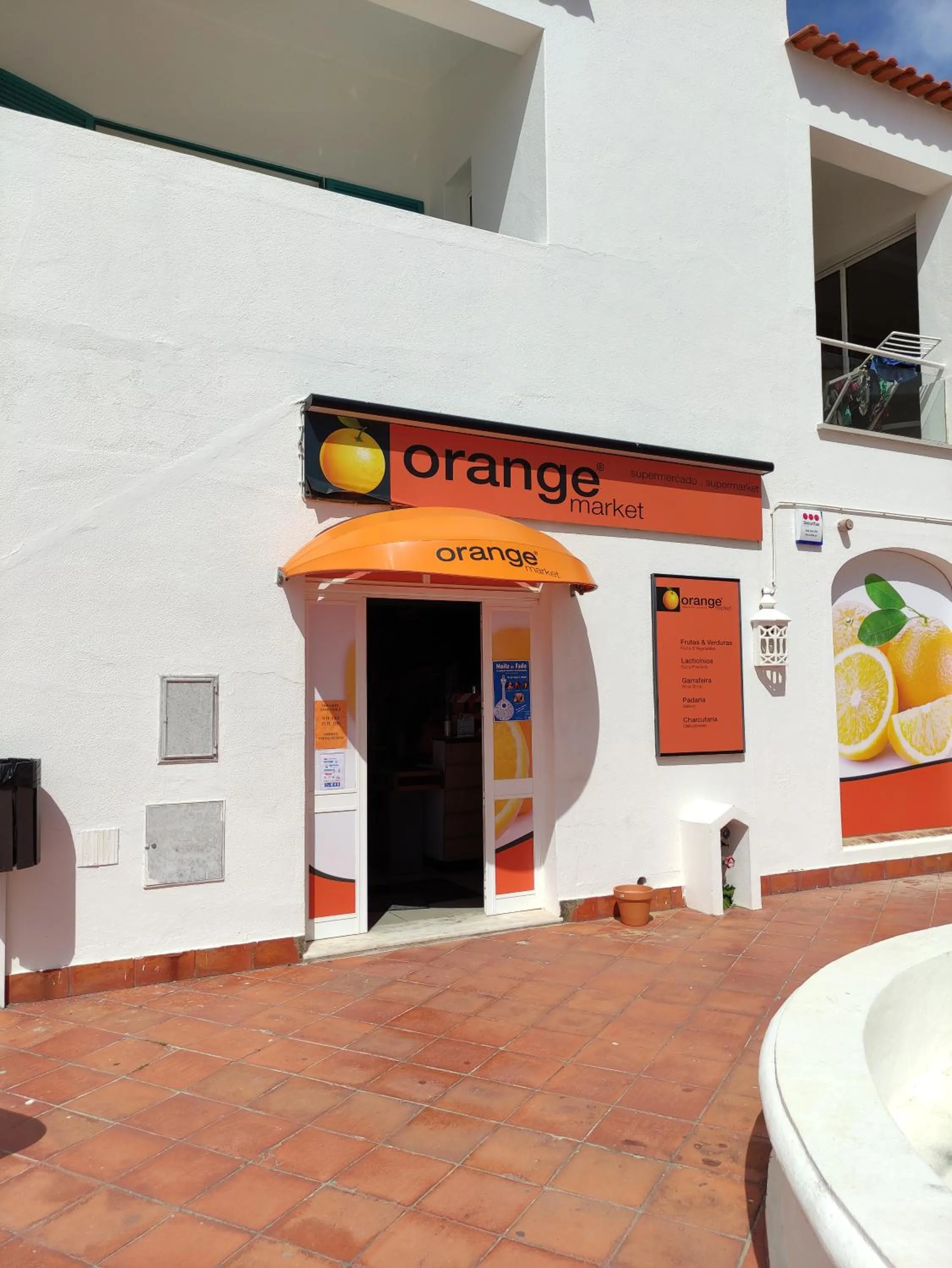 Supermarket/grocery shop in Prainha Clube