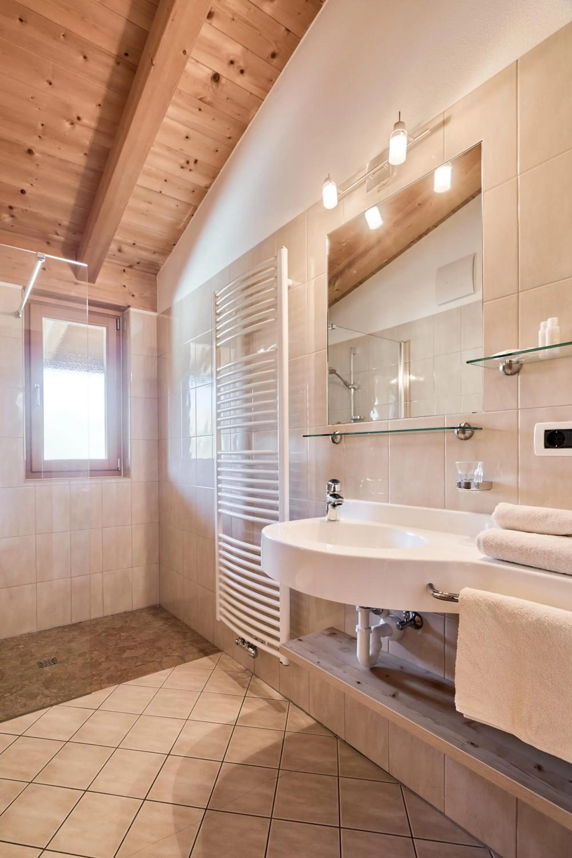 Bathroom in Residence Schiestlhof