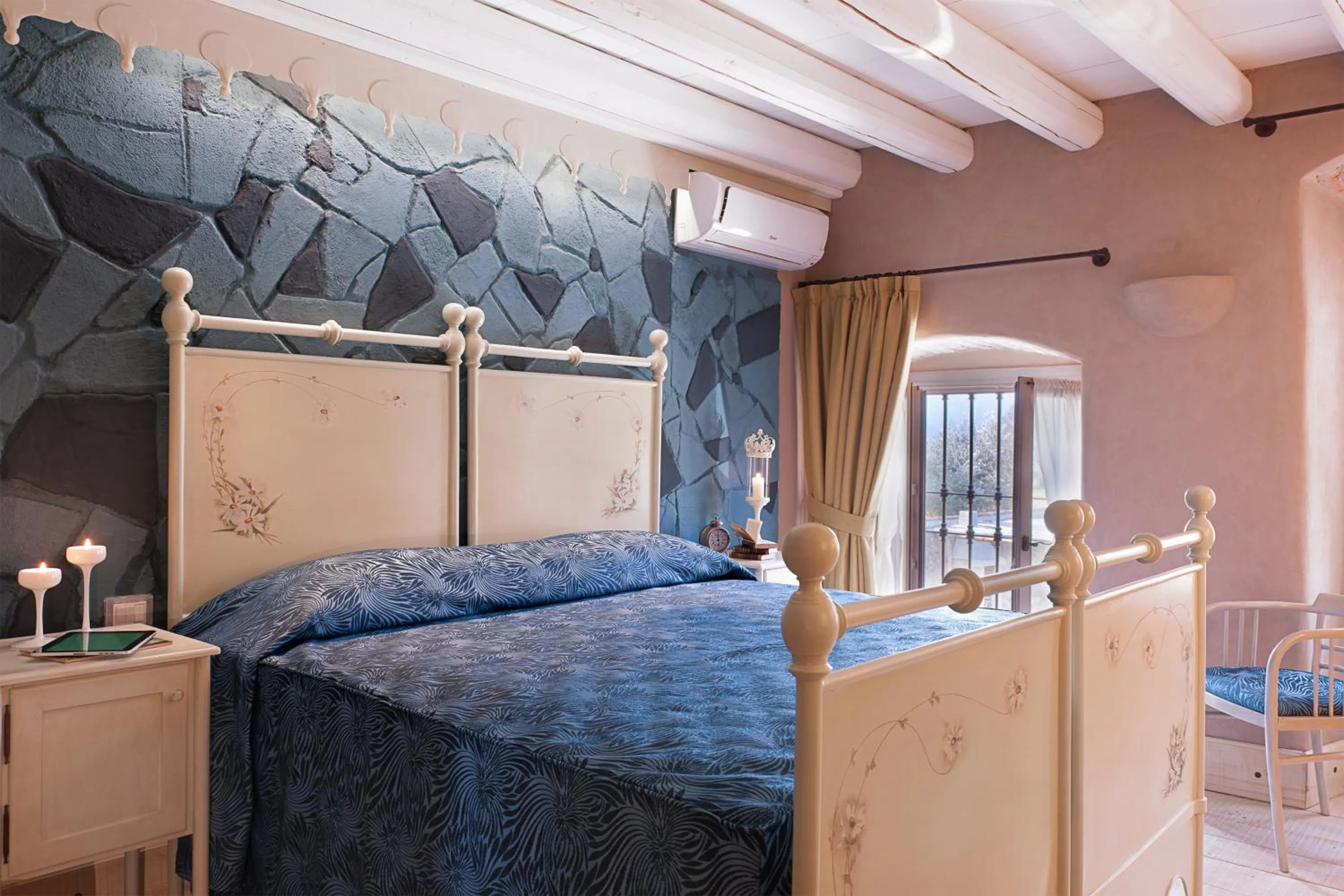 Bedroom, Bed in Boutique Hotel Villa dei Campi