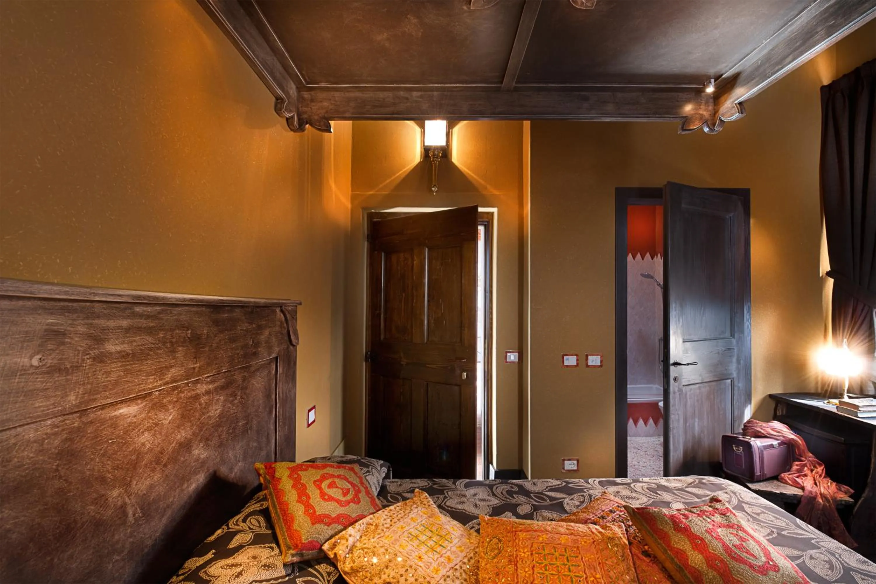 Decorative detail, Bed in Boutique Hotel Villa dei Campi