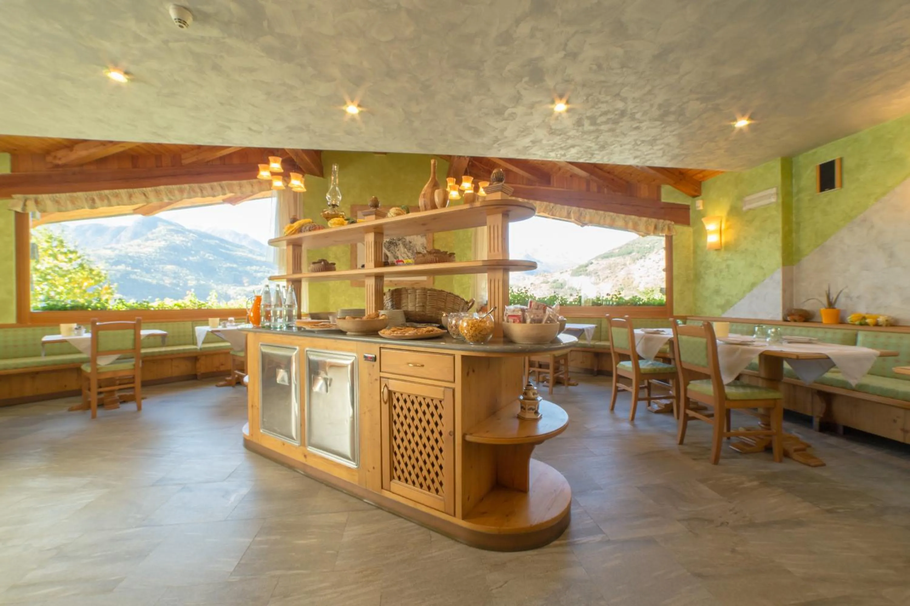 Food and drinks in Hotel Lo Fleyé