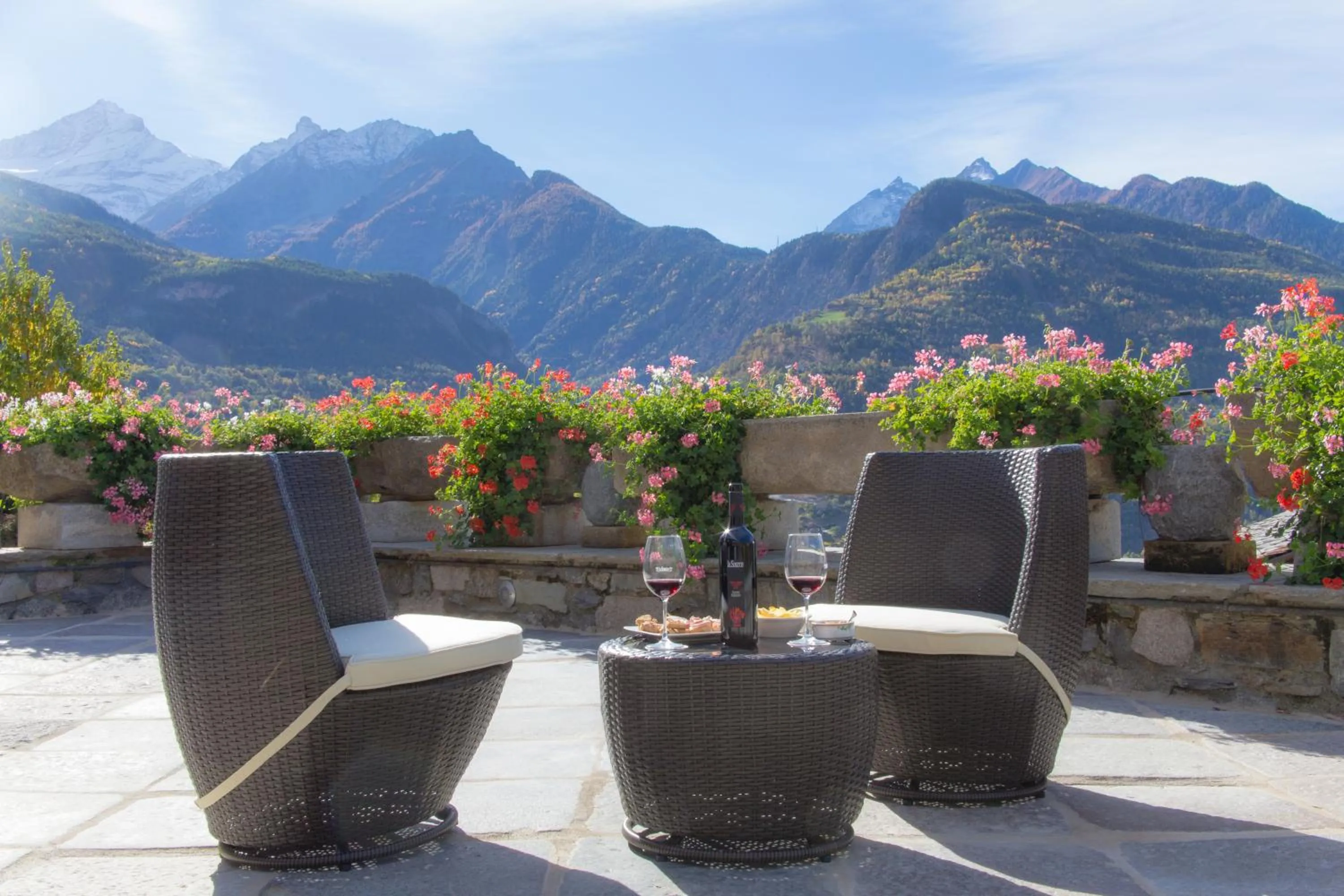 Mountain view in Hotel Lo Fleyé