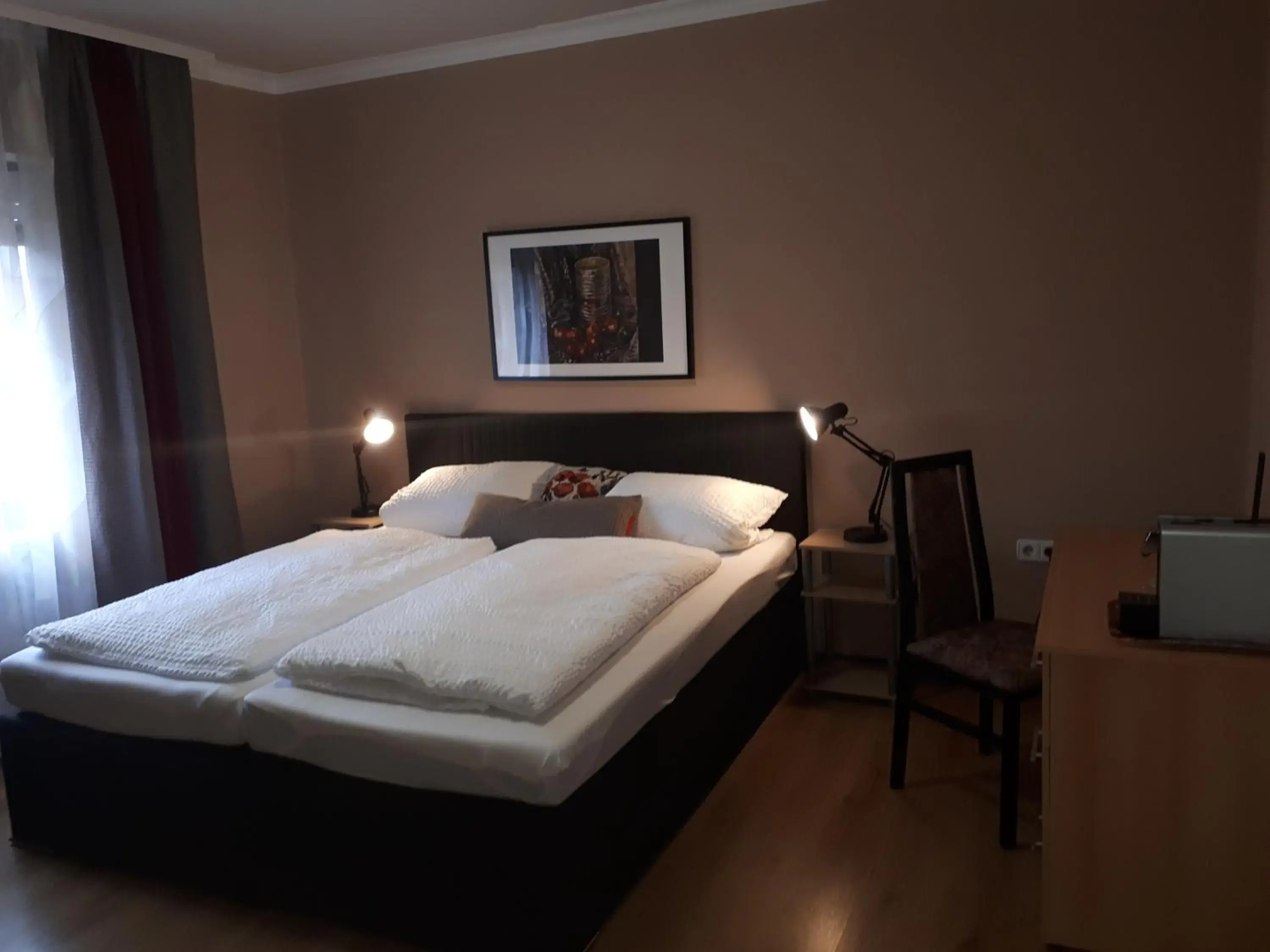Double Room - single occupancy in Hotel Restaurant Denis Double Room - single occupancy in Hotel Restaurant Denis
